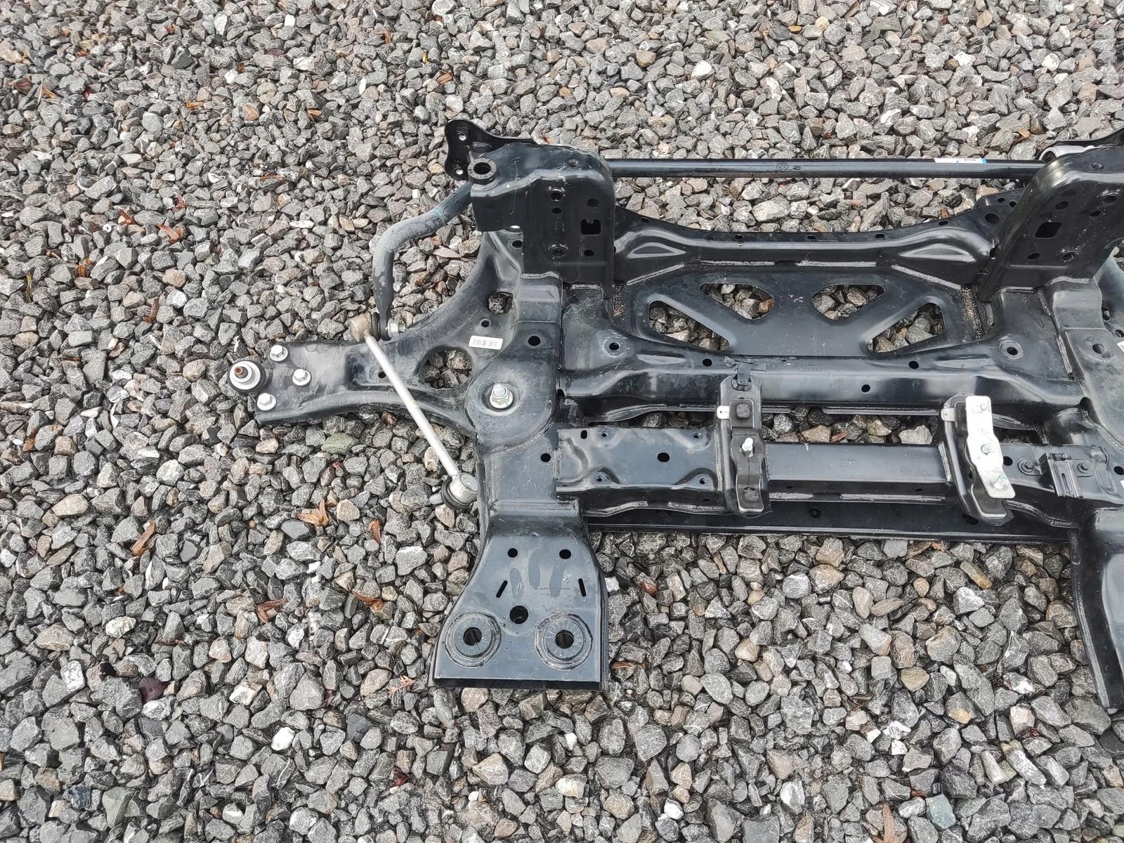 nápravnice naprava nápravnice předek přední ramene MG 4 MG4 2022-2025
