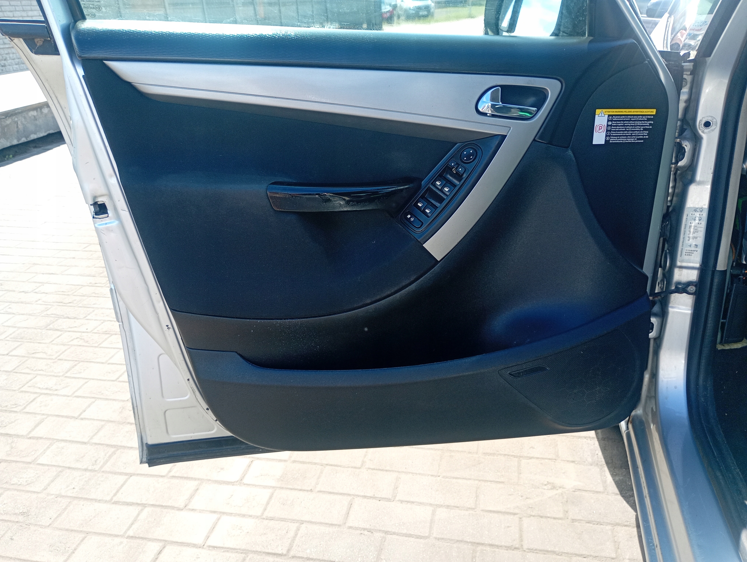 upholstery side left front Citroen C4 Picasso FL 07-13