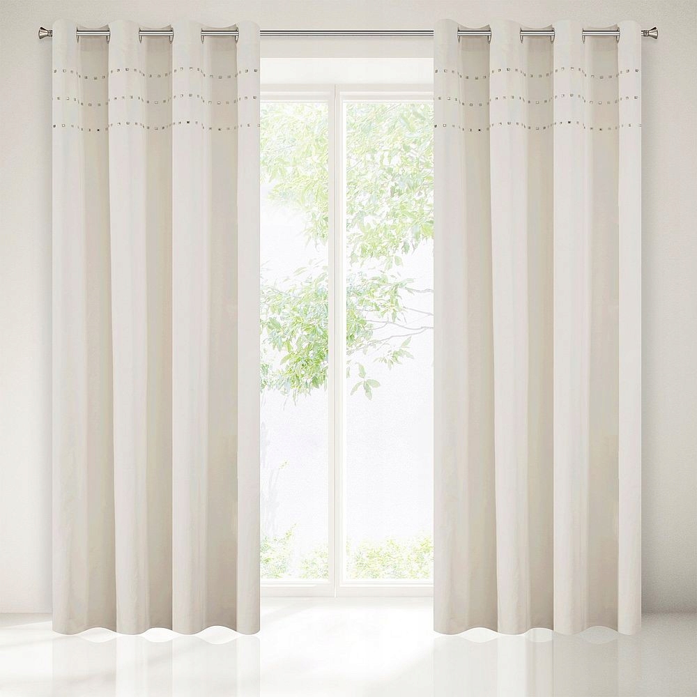 GOTOWE ZASŁONY NA KÓŁKACH 135x250