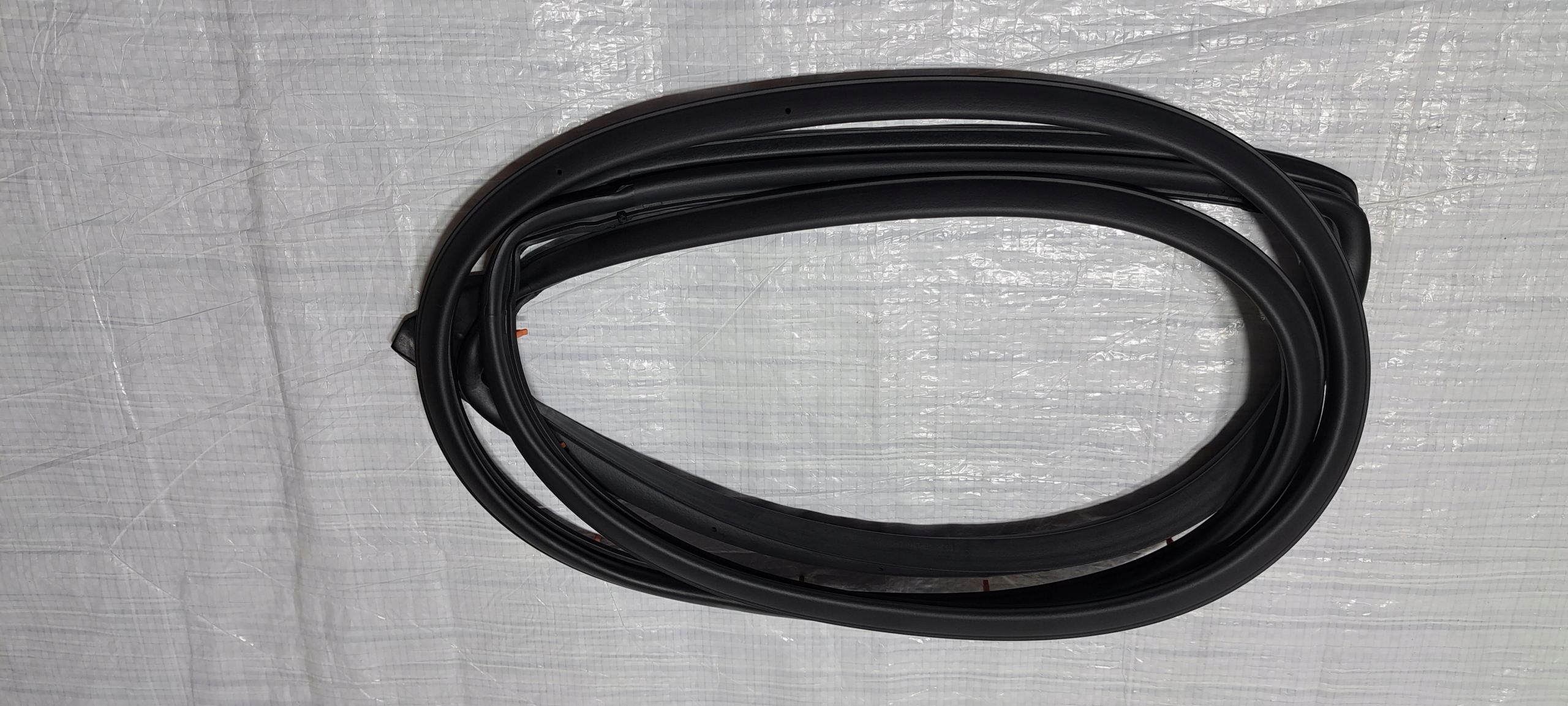 TOYOTA AURIS II USZCZELKA DRZWI TYLNA LEWA 67872-02210