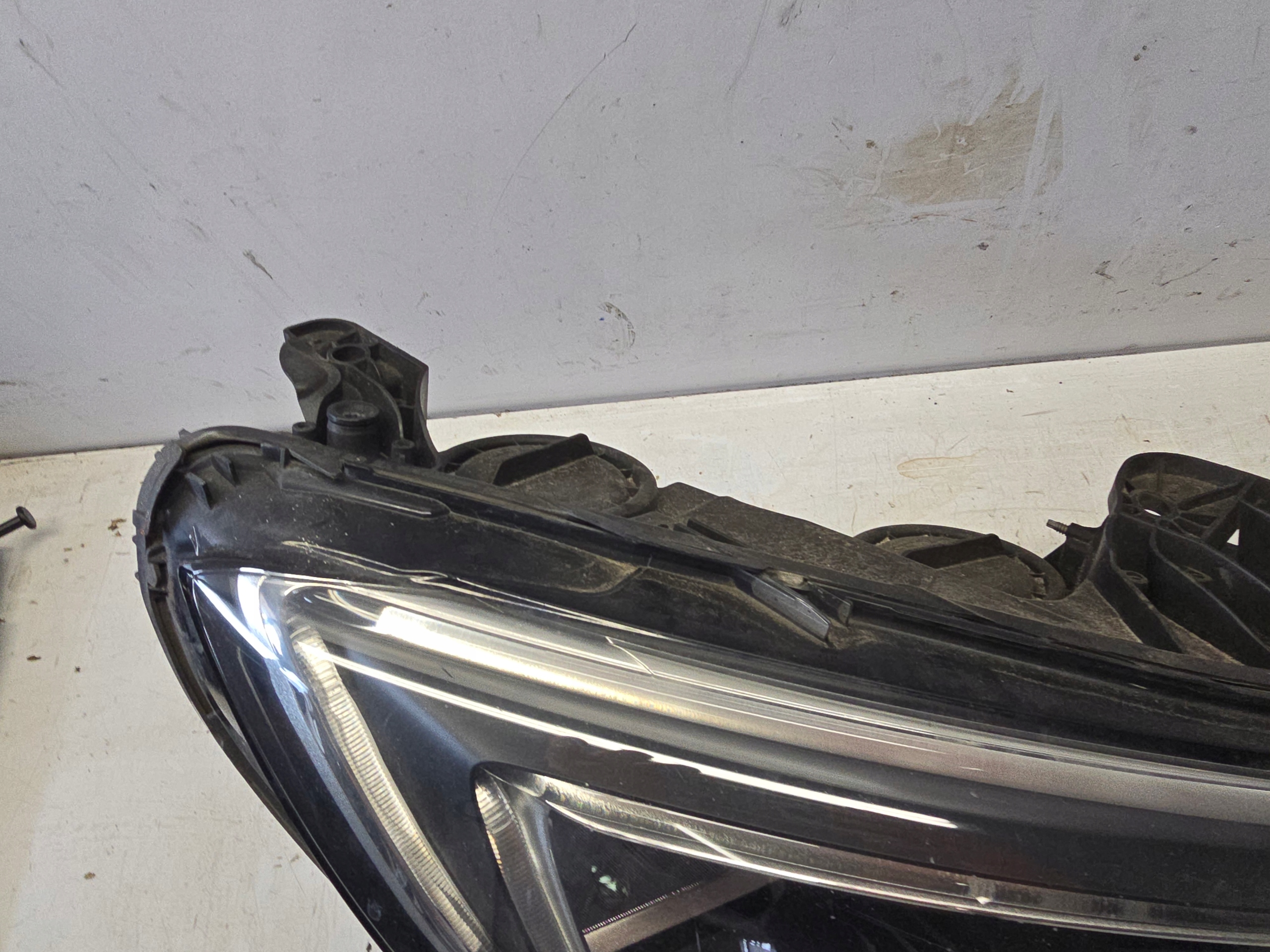 OPEL INSIGNIA B II REFLEKTOR light right front right front H7 ANGLIK