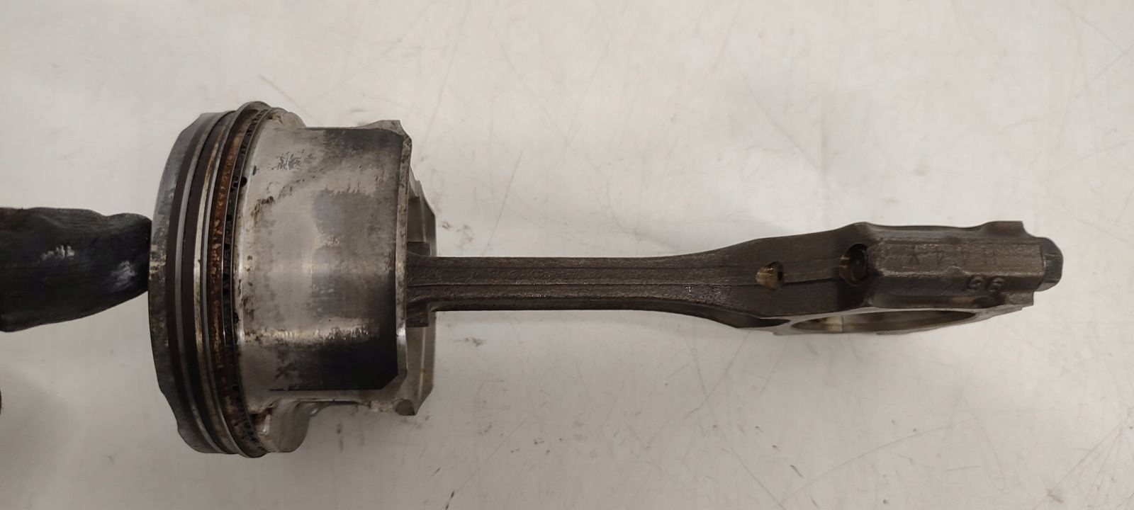 piston connecting rod Nissan Qashqai 1,6B HR16
