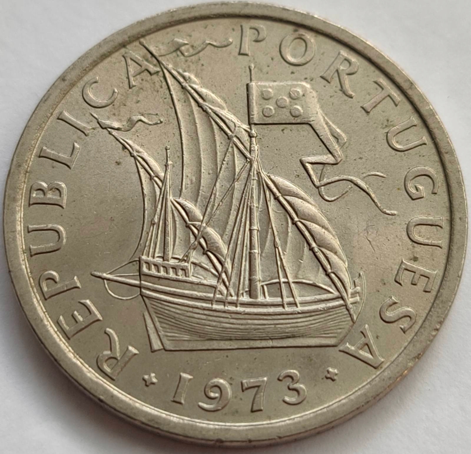 3253 - Portugalia 10 eskudo, 1973
