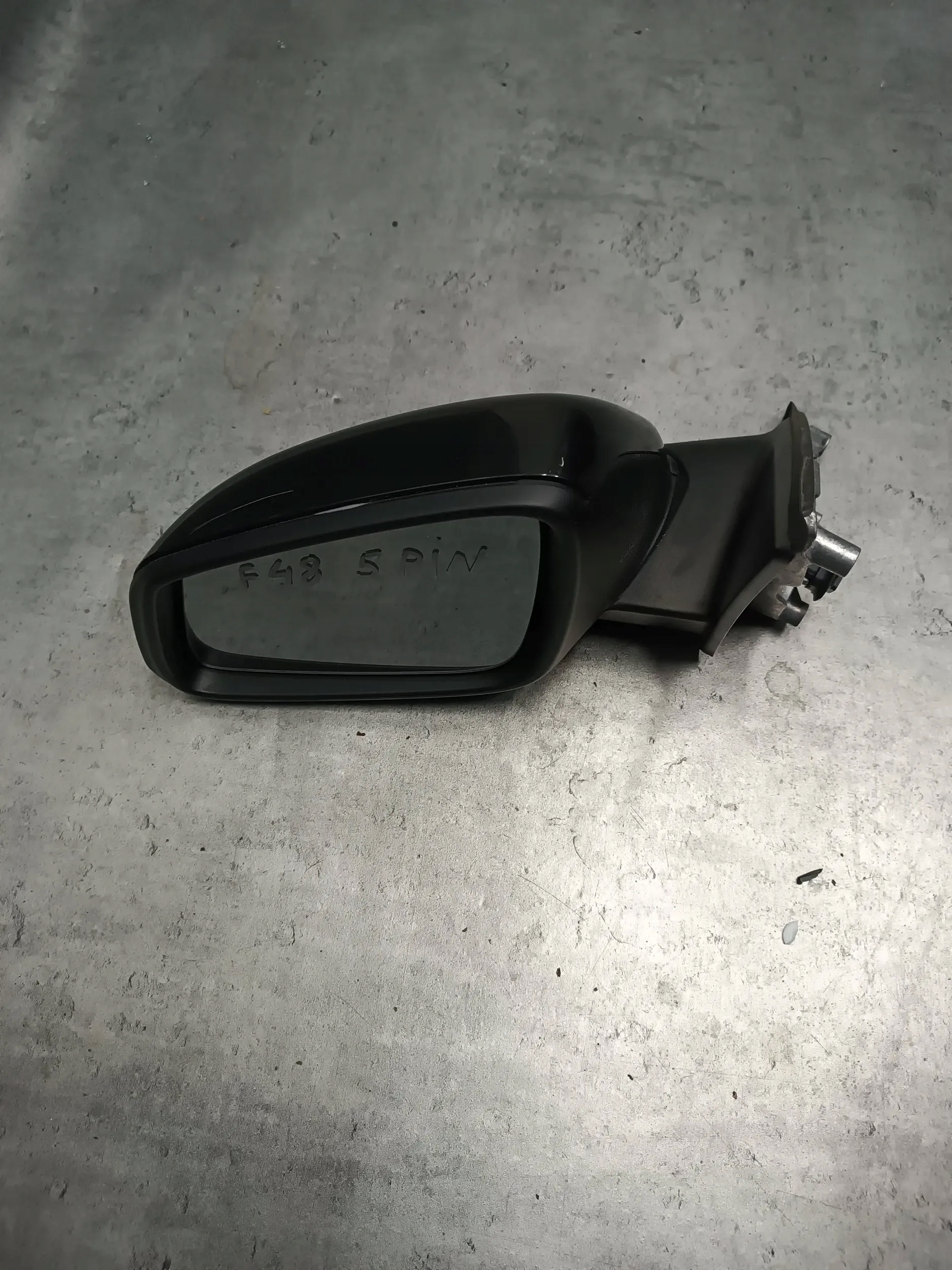 Lusterko prawa strona 5 pin BMW X1 F48 Kolor 475