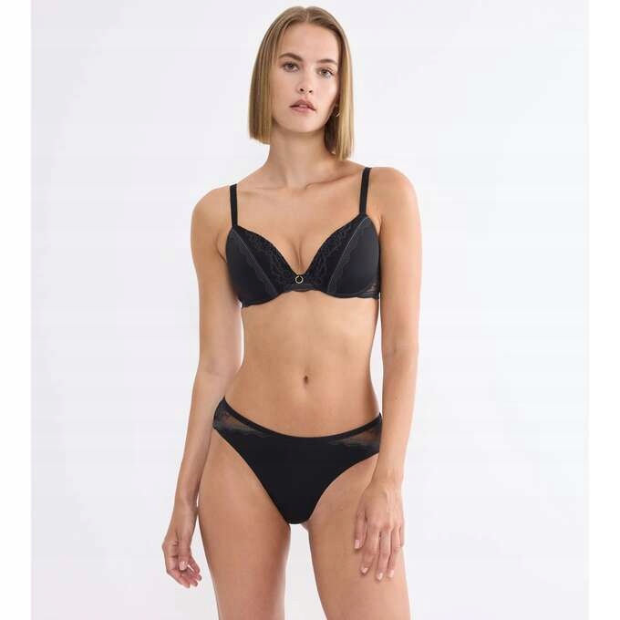Triumph – Comfort Allure Whp – černý – 70 A