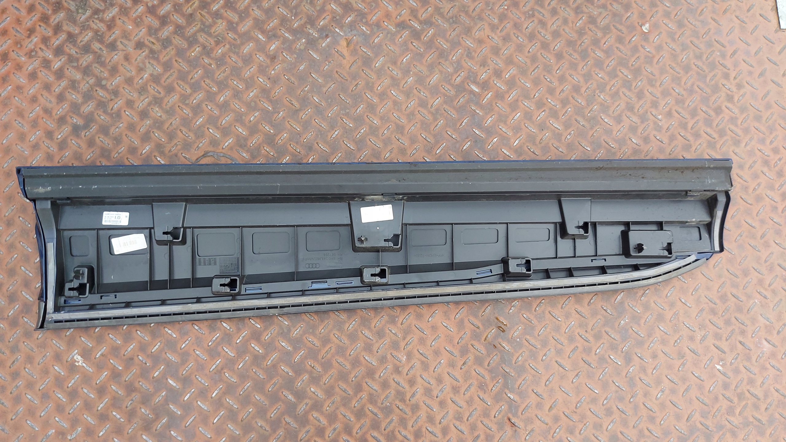 moulding door right right front AUDI Q7 19- S-LINE
