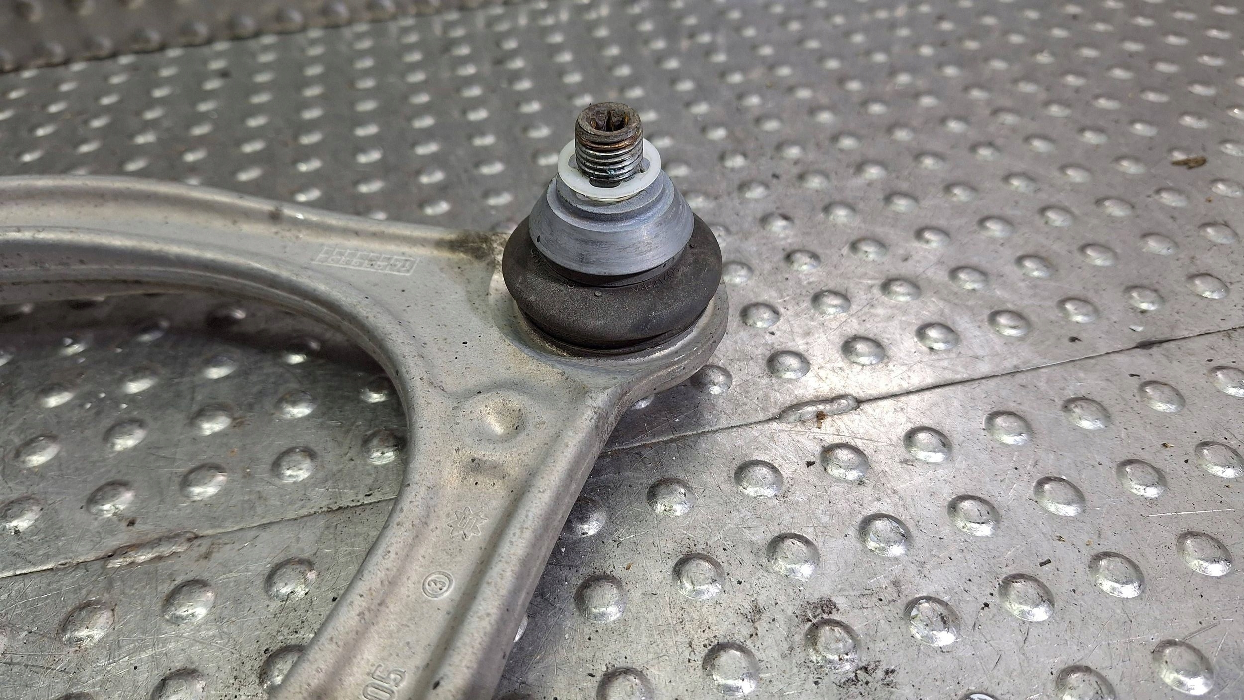 arm right front upper MERCEDES C-KLASA W205