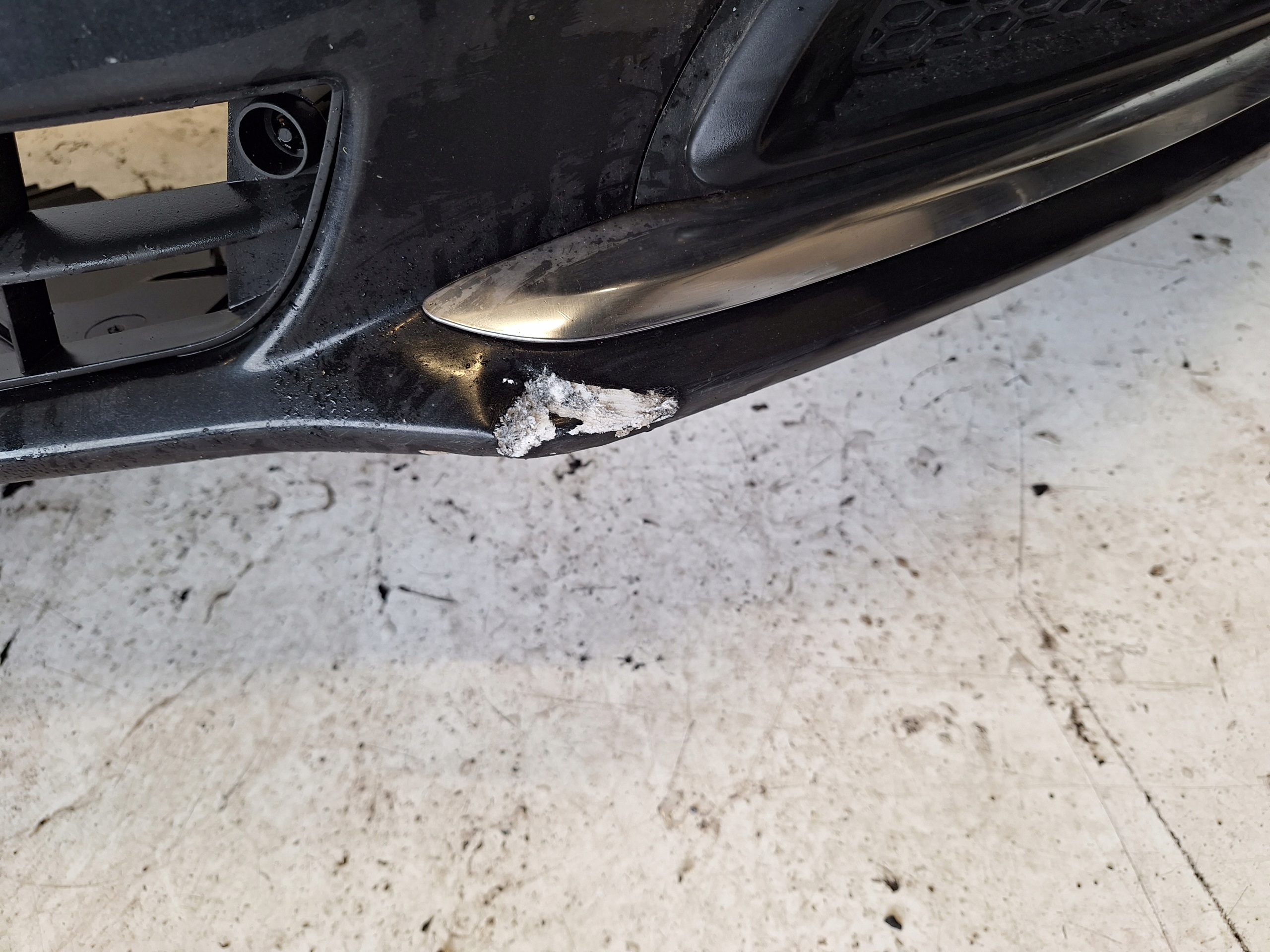 OPEL INSIGNIA A LIFT 13-17 bumper + PDC