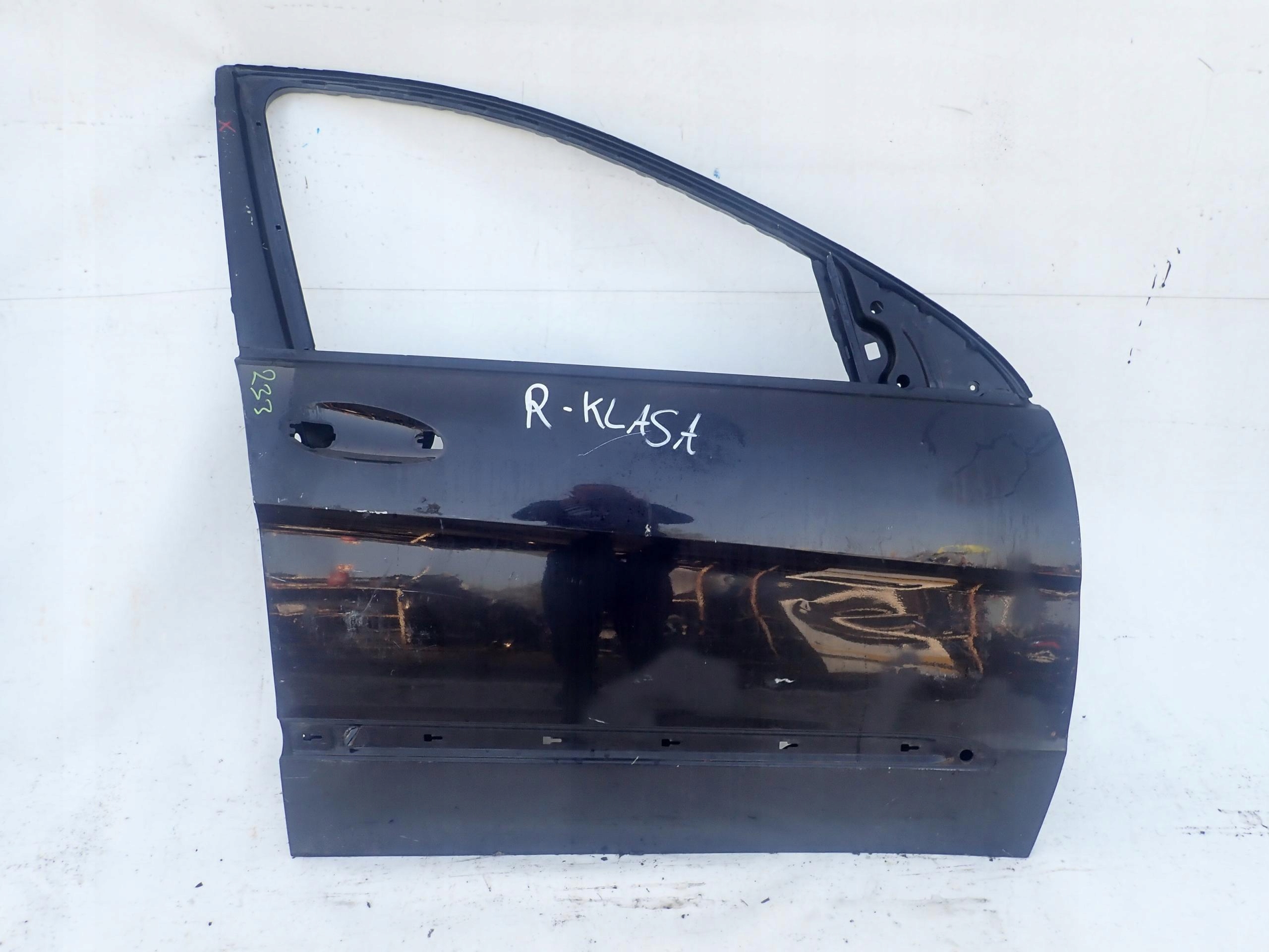 MERCEDES R-KLASA W251 05-13 door front right