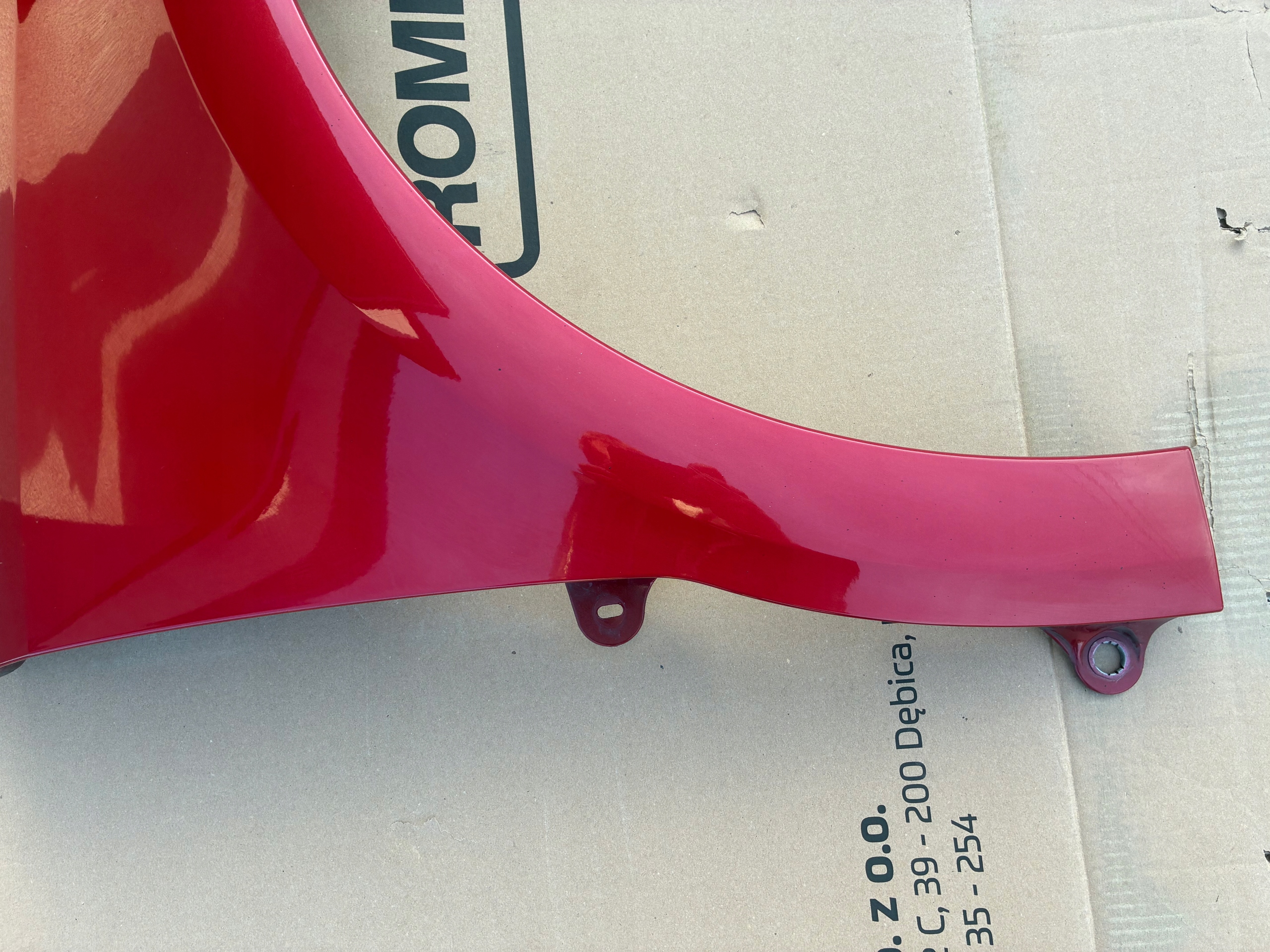 fender right front front Citroen C4 and EKQD 04-08r.