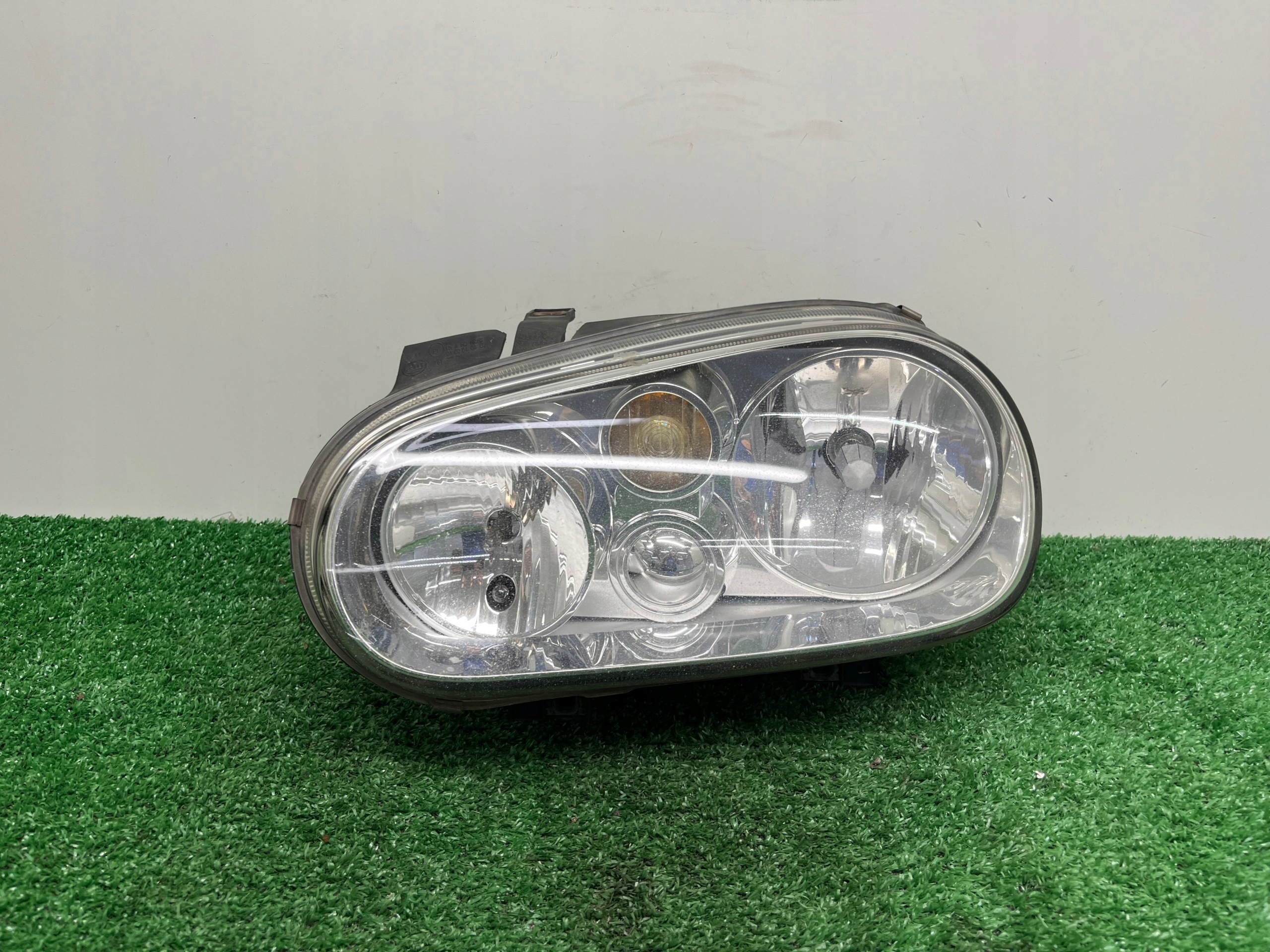 light left front VOLKSWAGEN GOLF 4