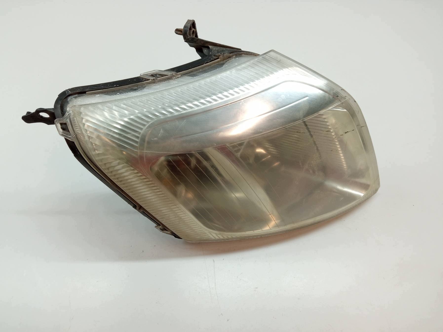 light front left EU 9680128380 Citroen C2 and (2003-2009)