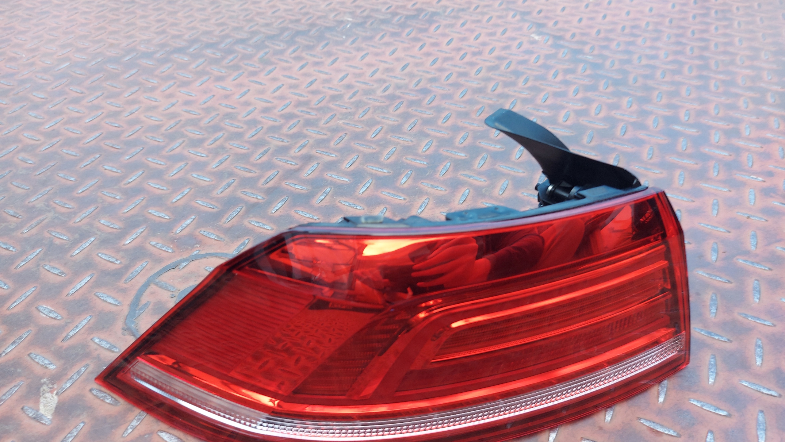 light left left rear part VW PASSAT B8 sedan 15