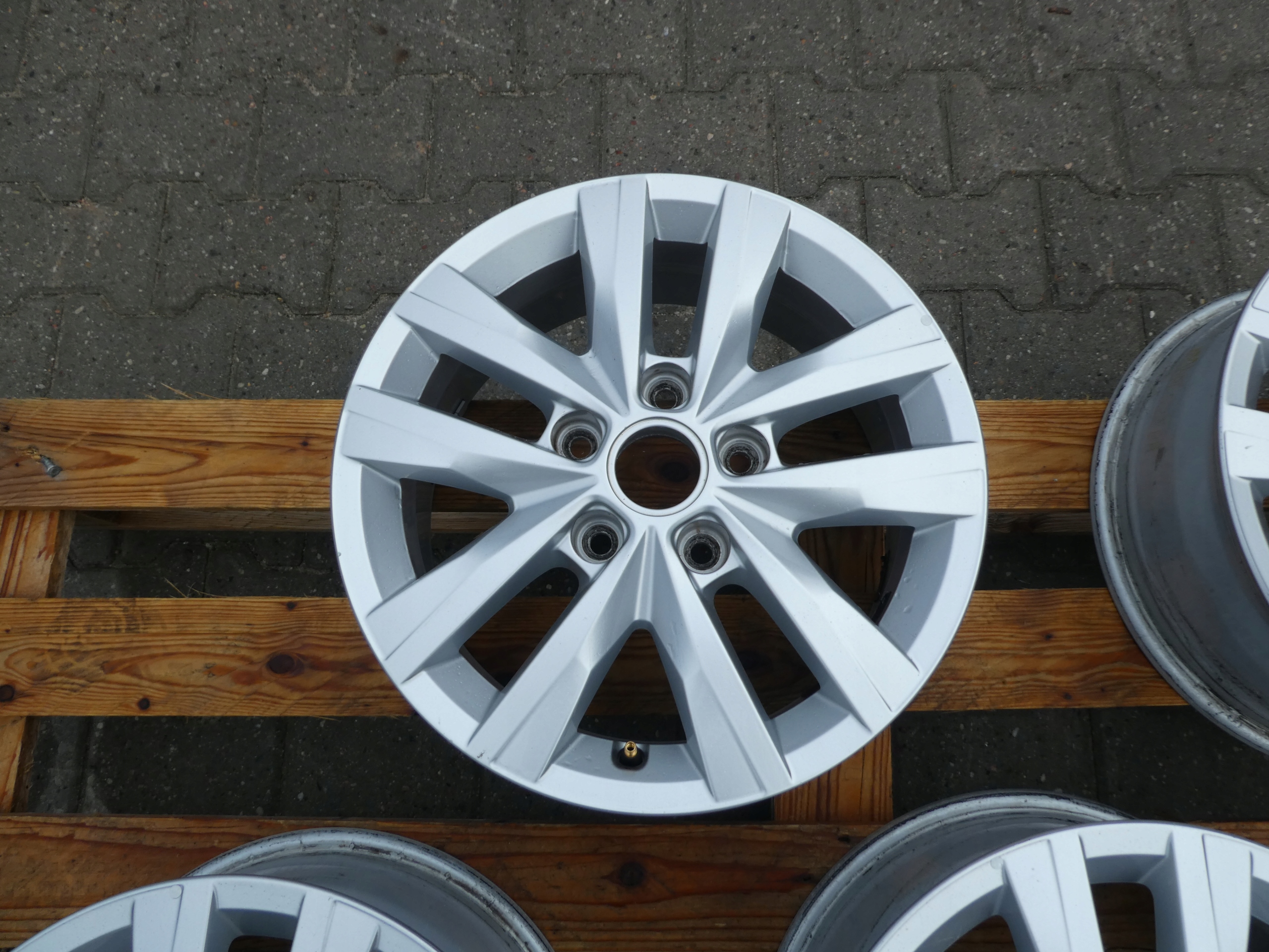 4X discs aluminium disc 7E0601025N VW T5 T6 5X120