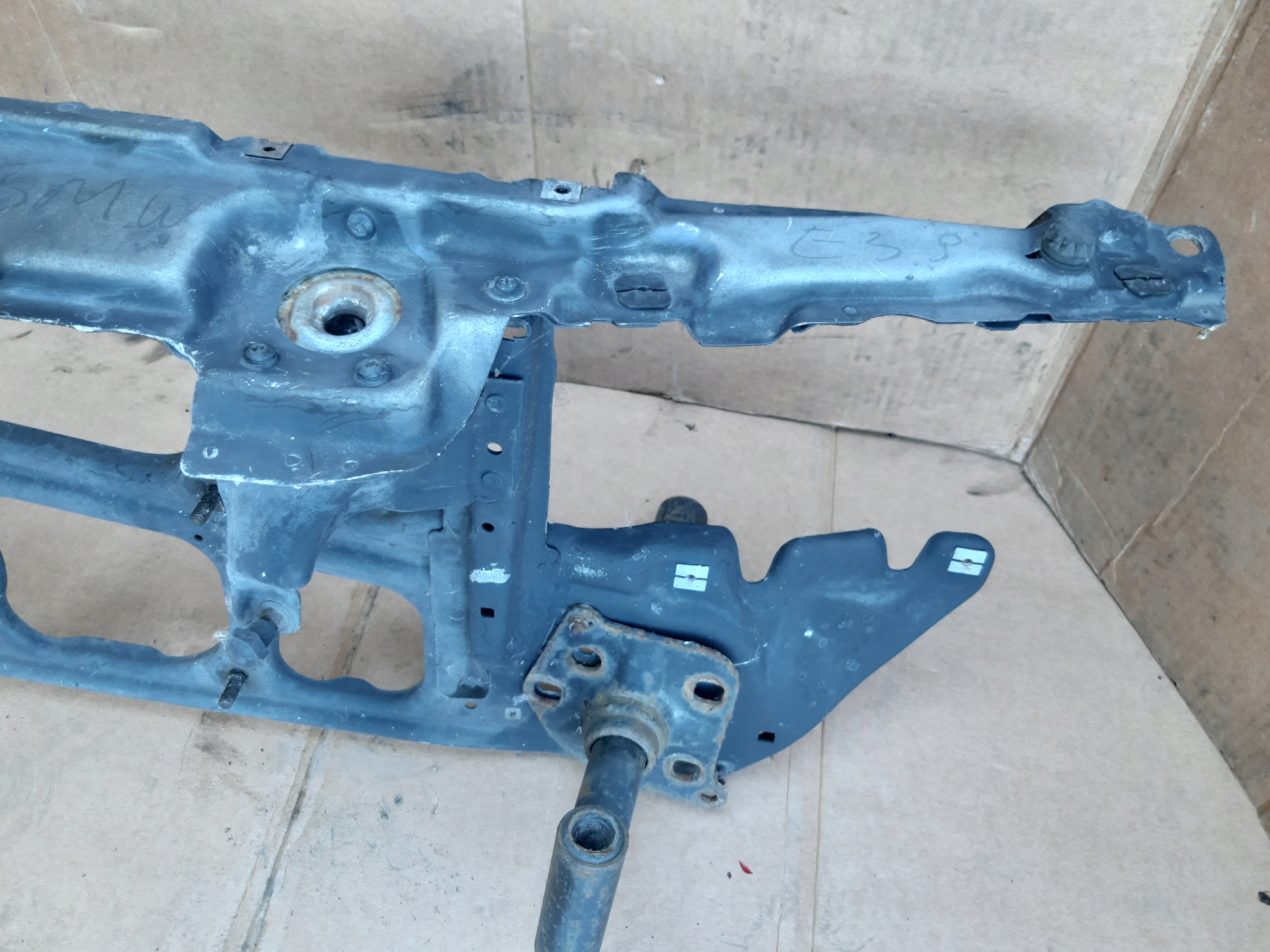 Armature Traverse Avant BMW 5 E39 2.0B