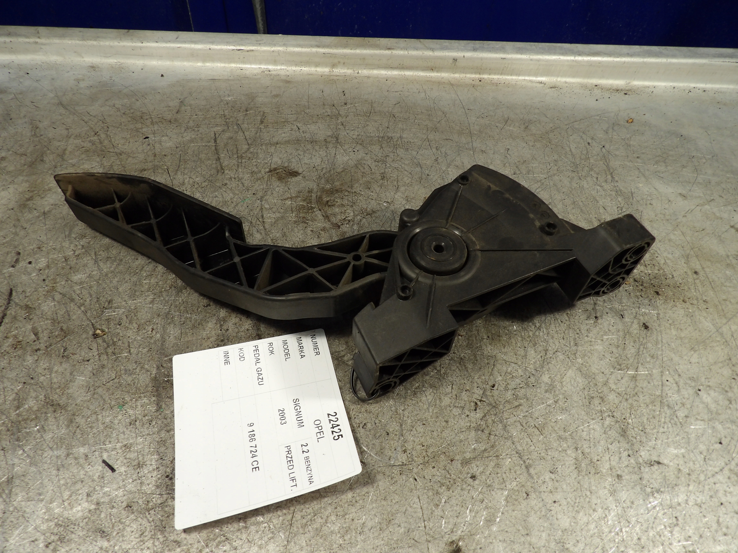 Opel Signum Gaspedal 2,2B