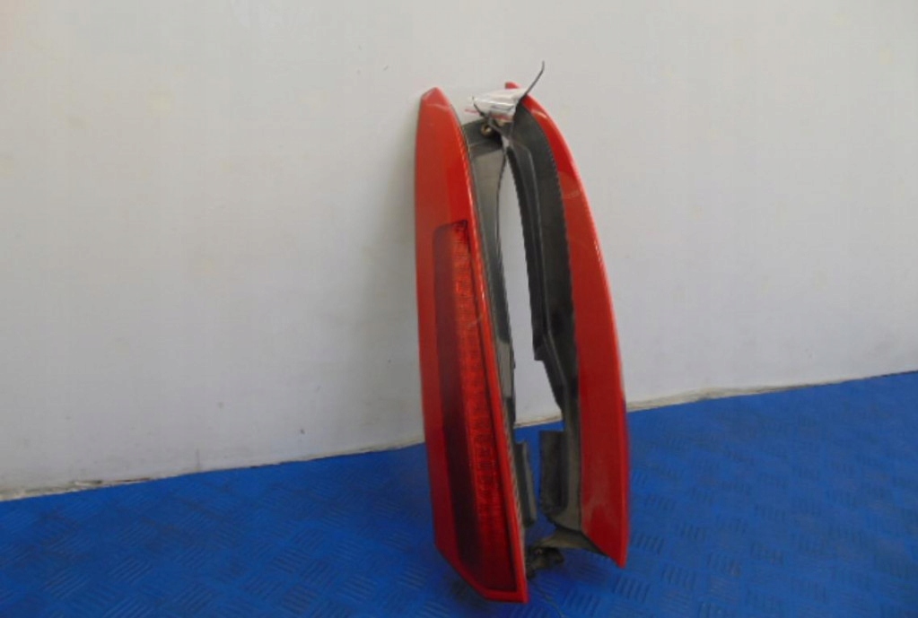 volvo XC90 фонарь левый и правый