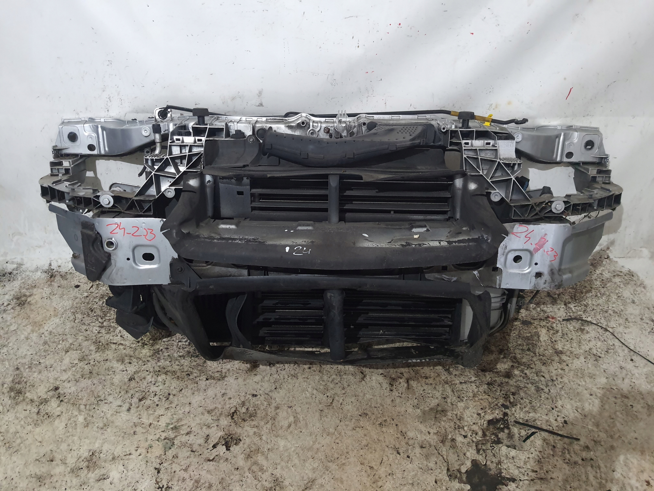FORD FOCUS MK3 11-14 support panel for radiators 1.6 TDCI