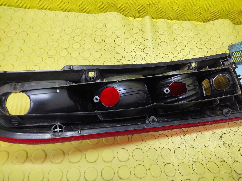 OPEL MERIVA light right rear part 93294346