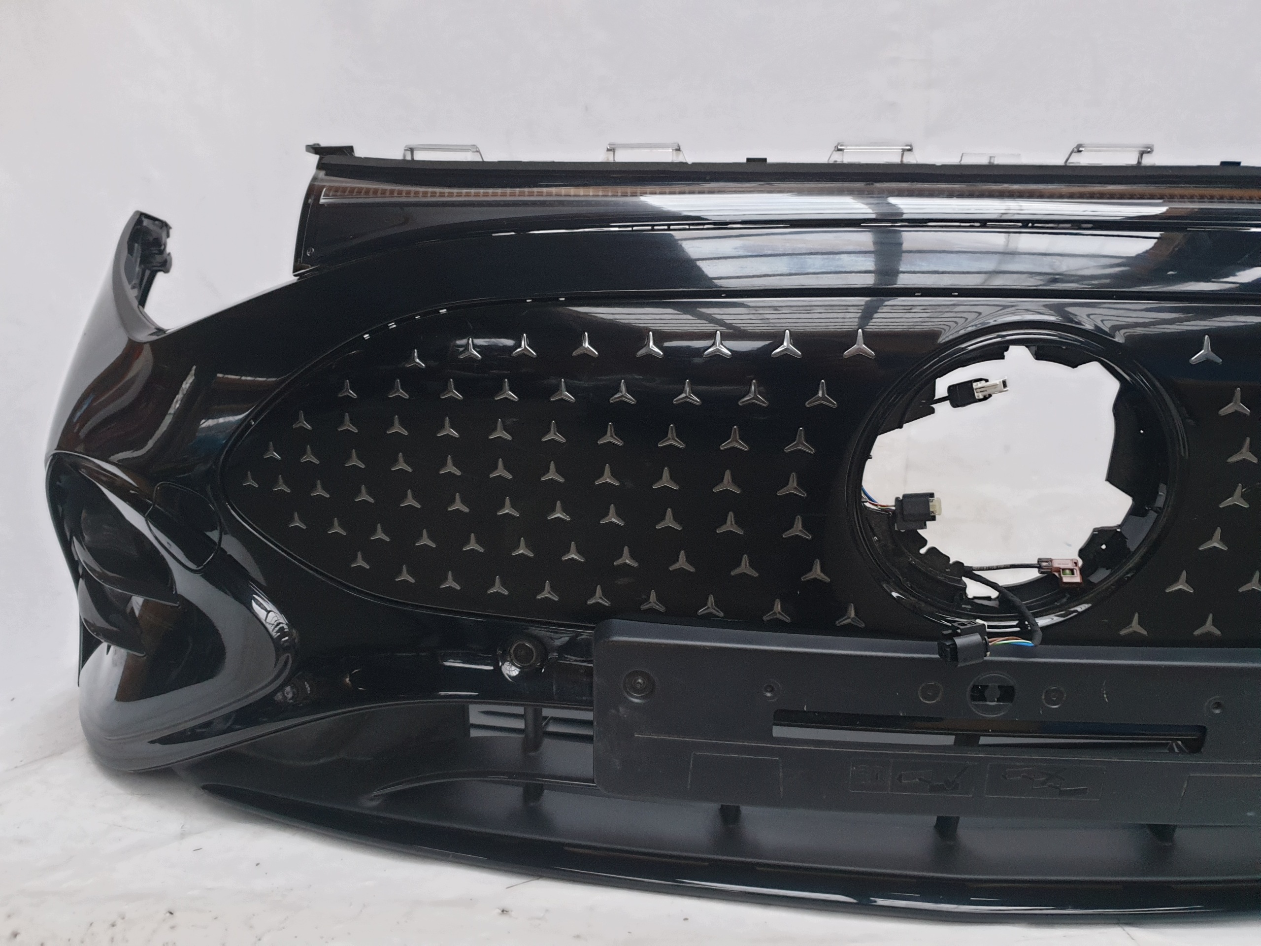 MERCEDES CLA W174 AMG EQ ELECTRIC 24- bumper front front LED DRL PDC