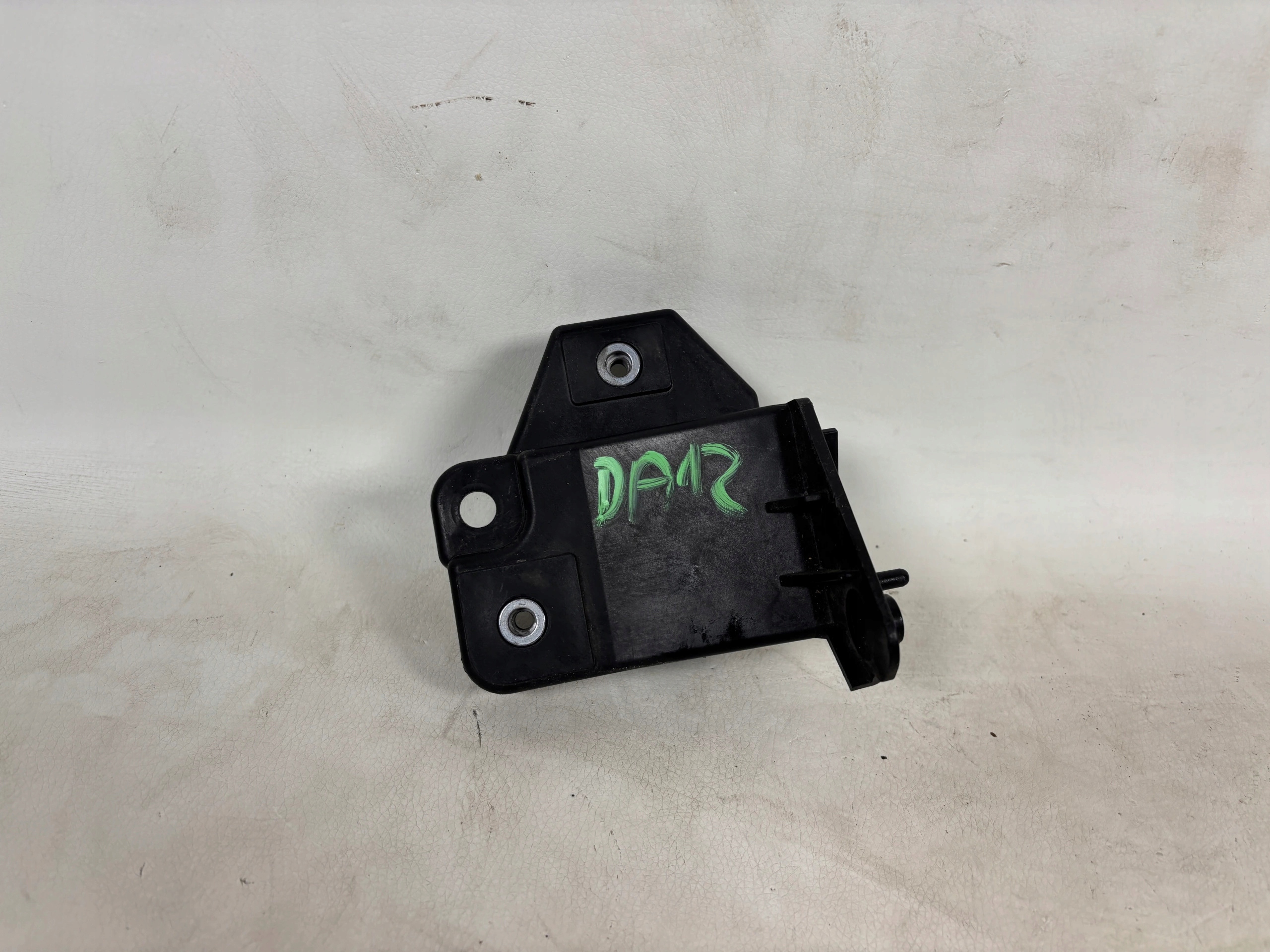 Tesla S Halter Leuchte 10613301-00-B