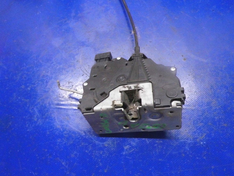 lock door right front 6PIN OPEL CORSA D 06-12R