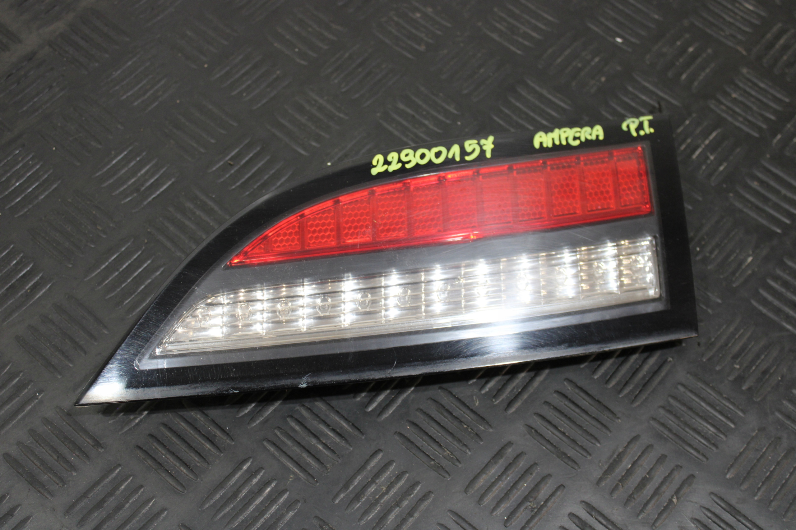 light right rear part right rear bonnet 22900157 OPEL AMPERA 1,4 BENZ
