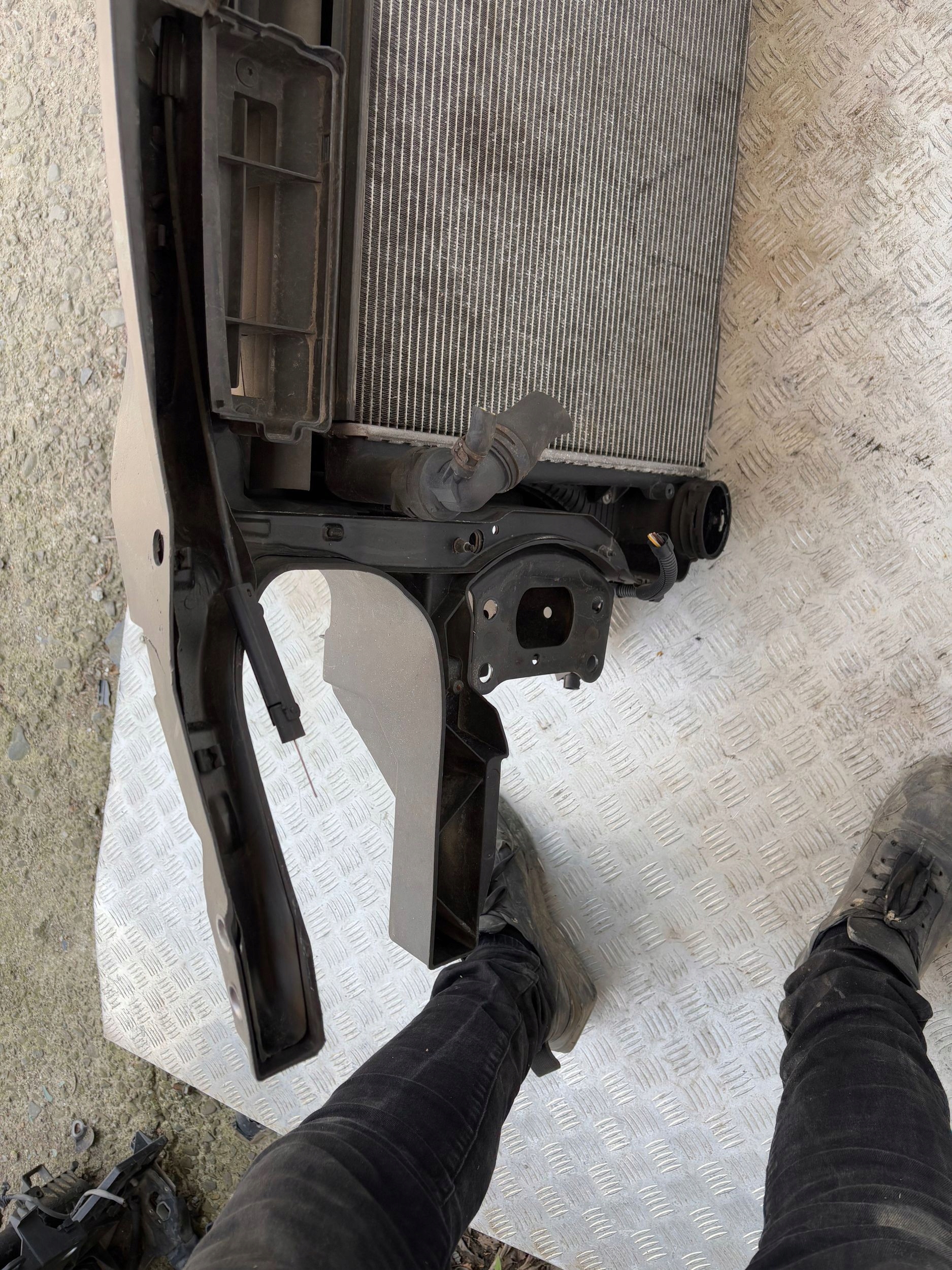 support panel for radiators radiator VW TOURAN and 2.0 TDI 03