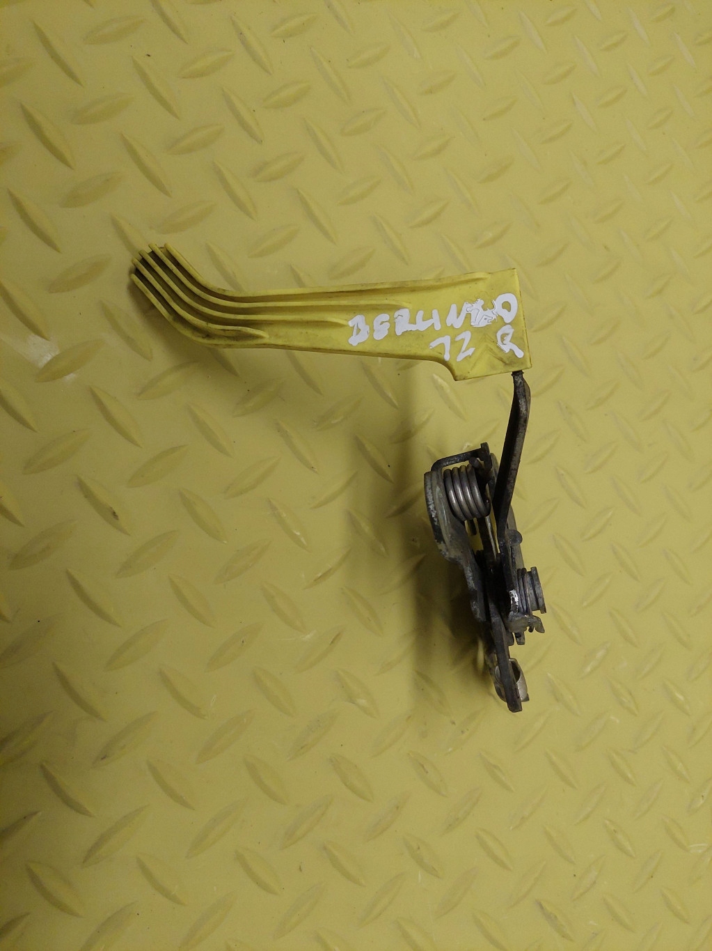 CITROEN BERLINGO III Serrure capot Avant