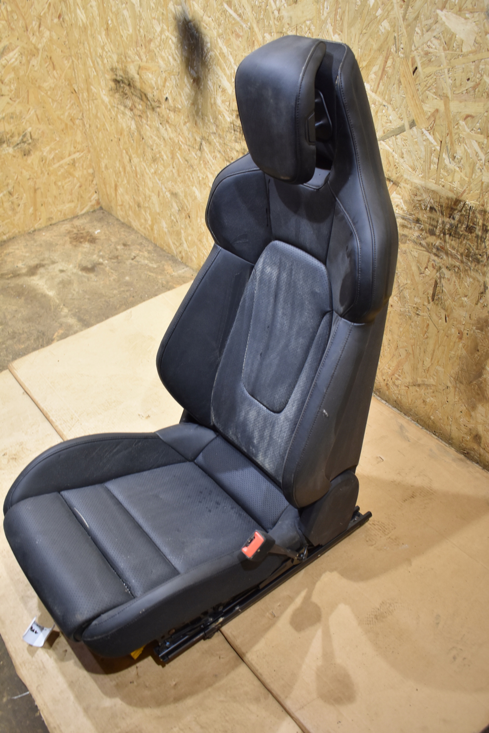 seat support right front + airbag PORSCHE TAYCAN 1
