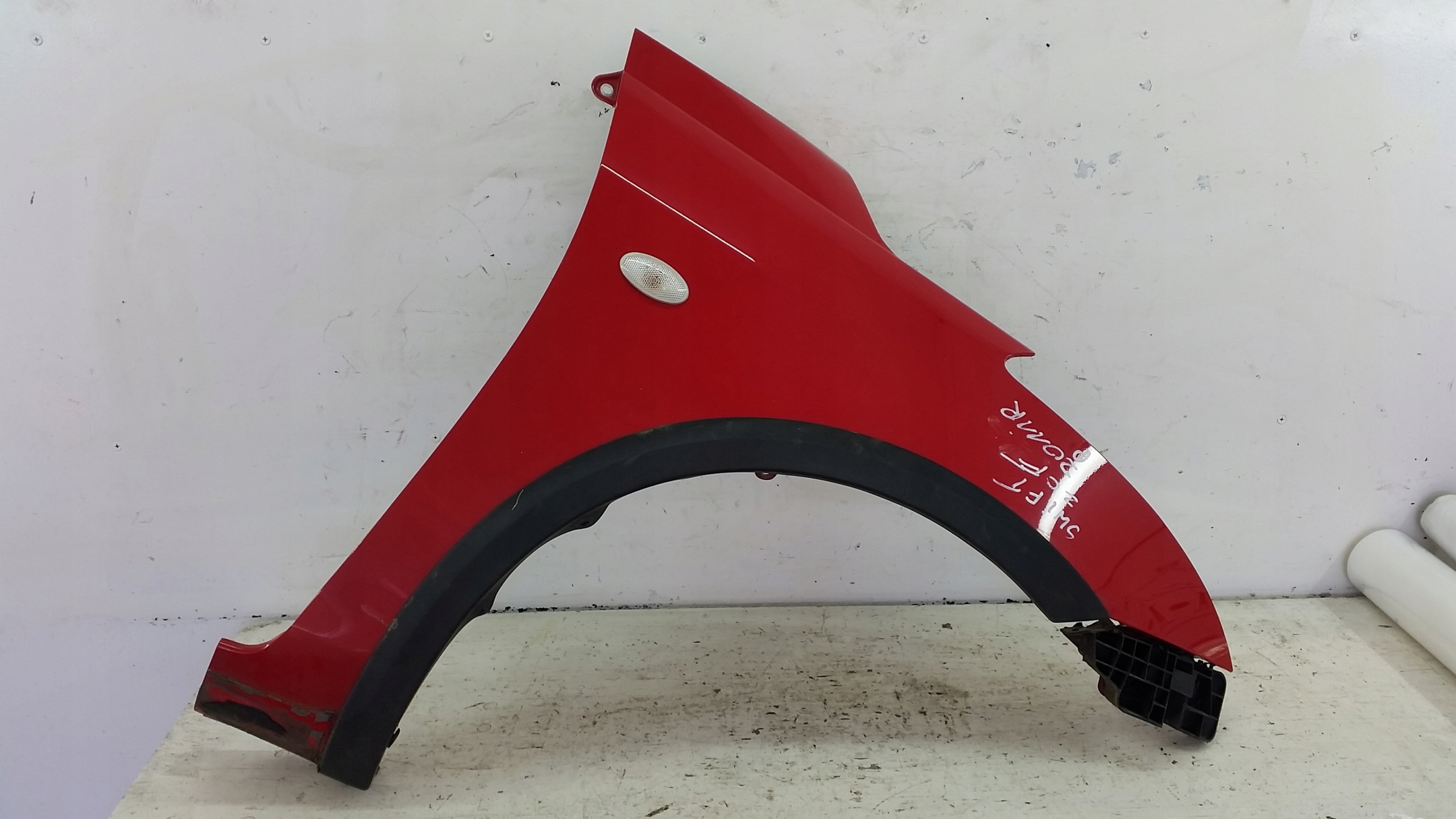 72351/2-63J0 - SUZUKI SWIFT MK6 КРЫЛО ПРАВОЕ ИЛИ ЛЕВОЕ ПЕРЕДНЕЕ