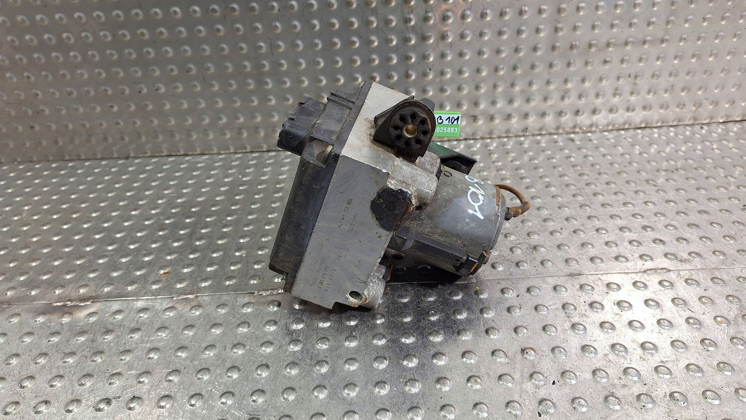pump control unit ABS 0265213010 1163025 BMW E34