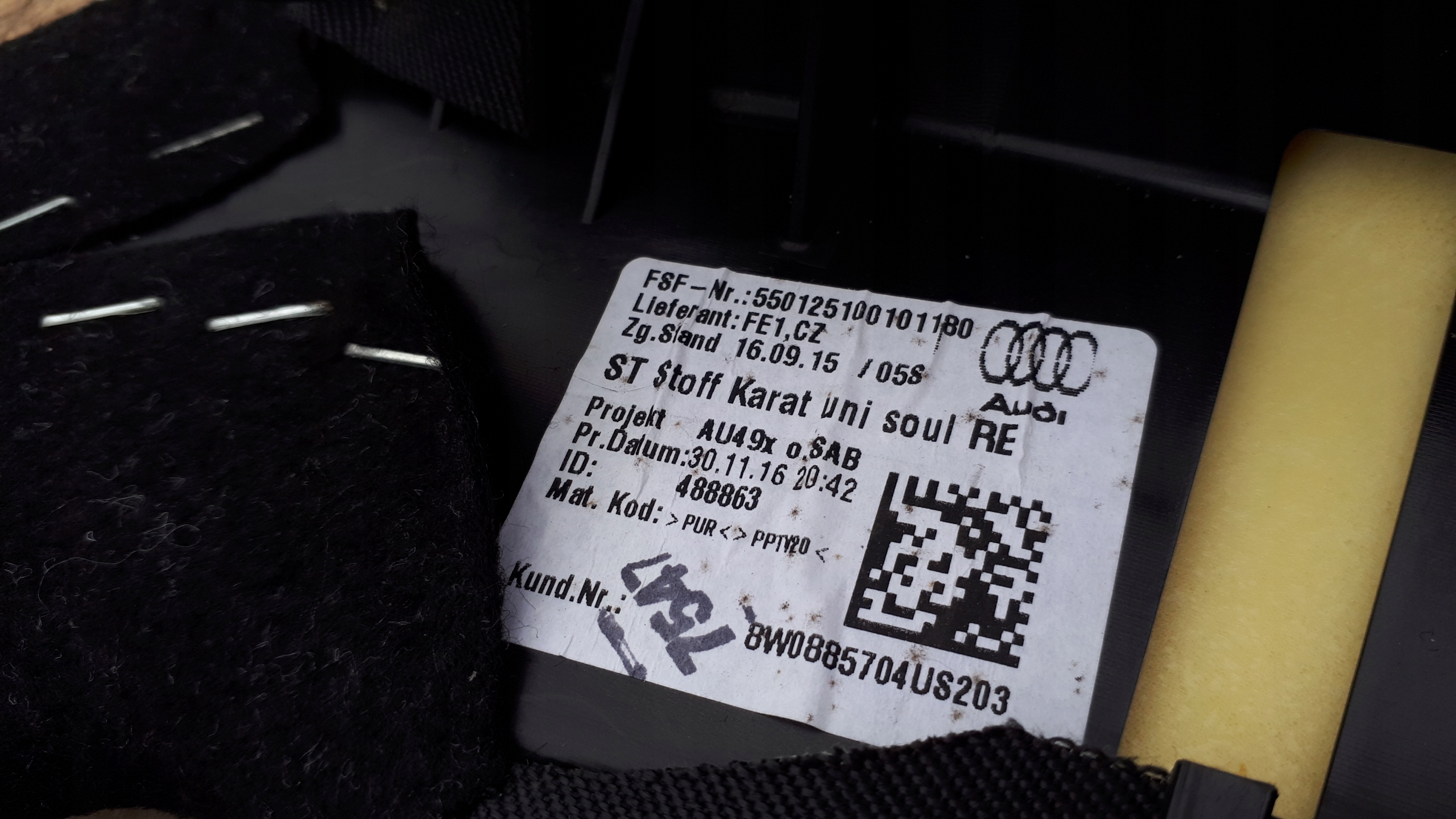 A4 B9 8W side KANAPY left right rear part MATERIAL