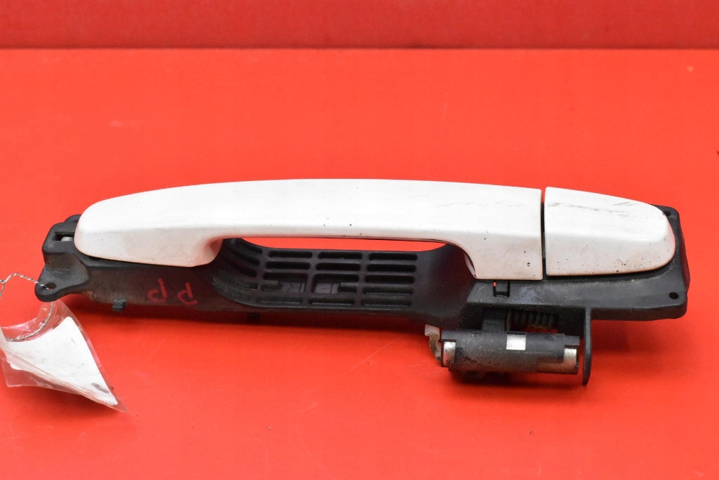 handle right front front BIALA TOYOTA AURIS 1 and 3D HB 10-12