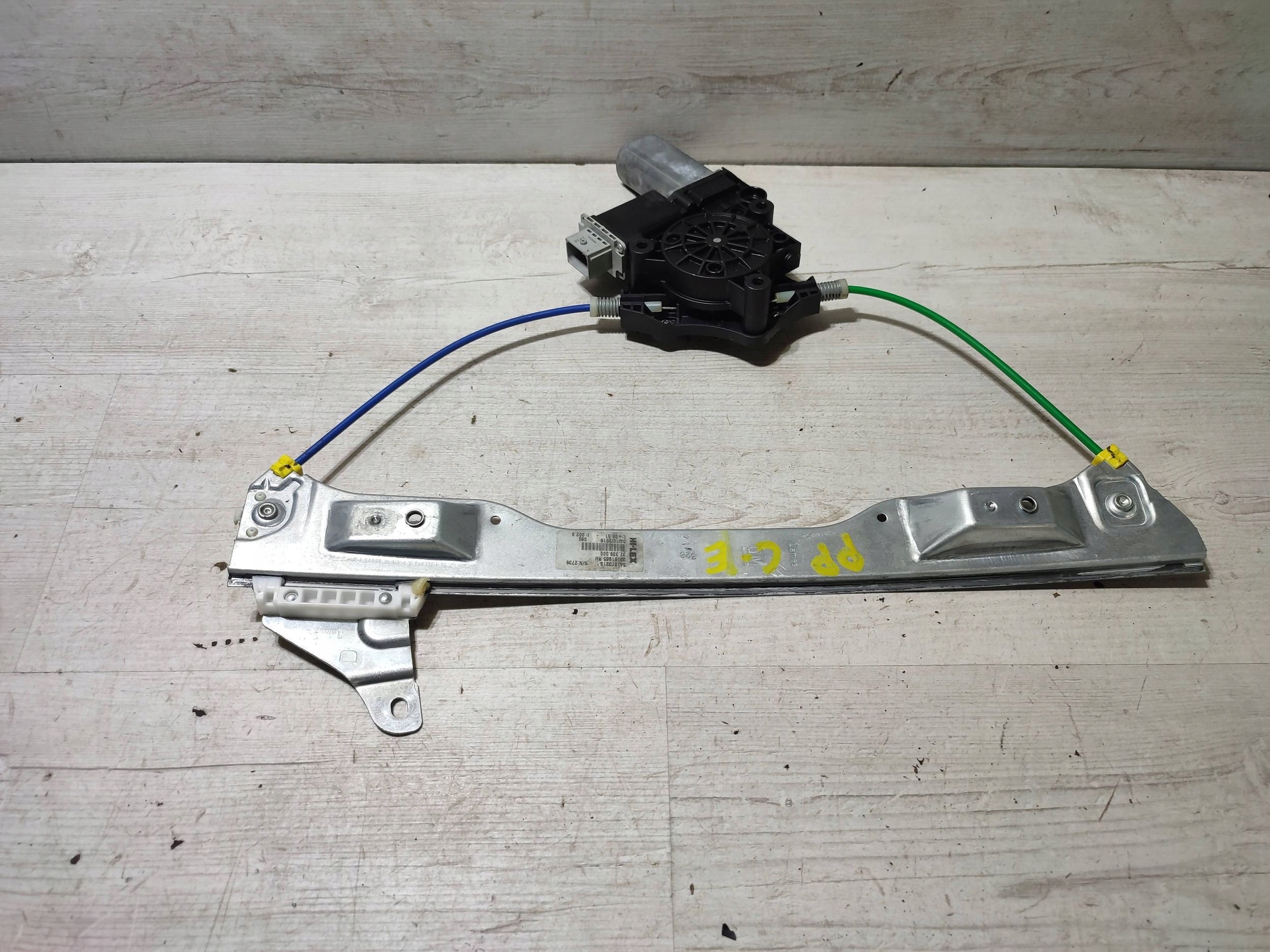 Opel Corsa E 2018 front side right window regulator