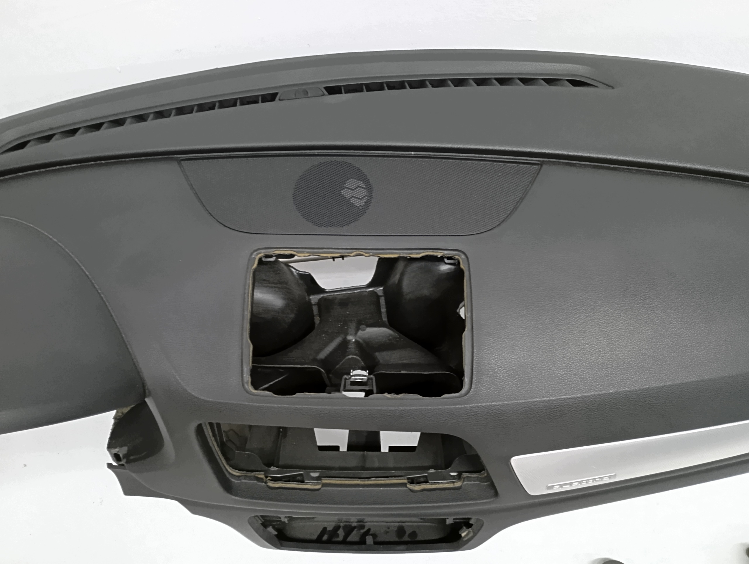 dashboard AUDI Q3 8U0 12R