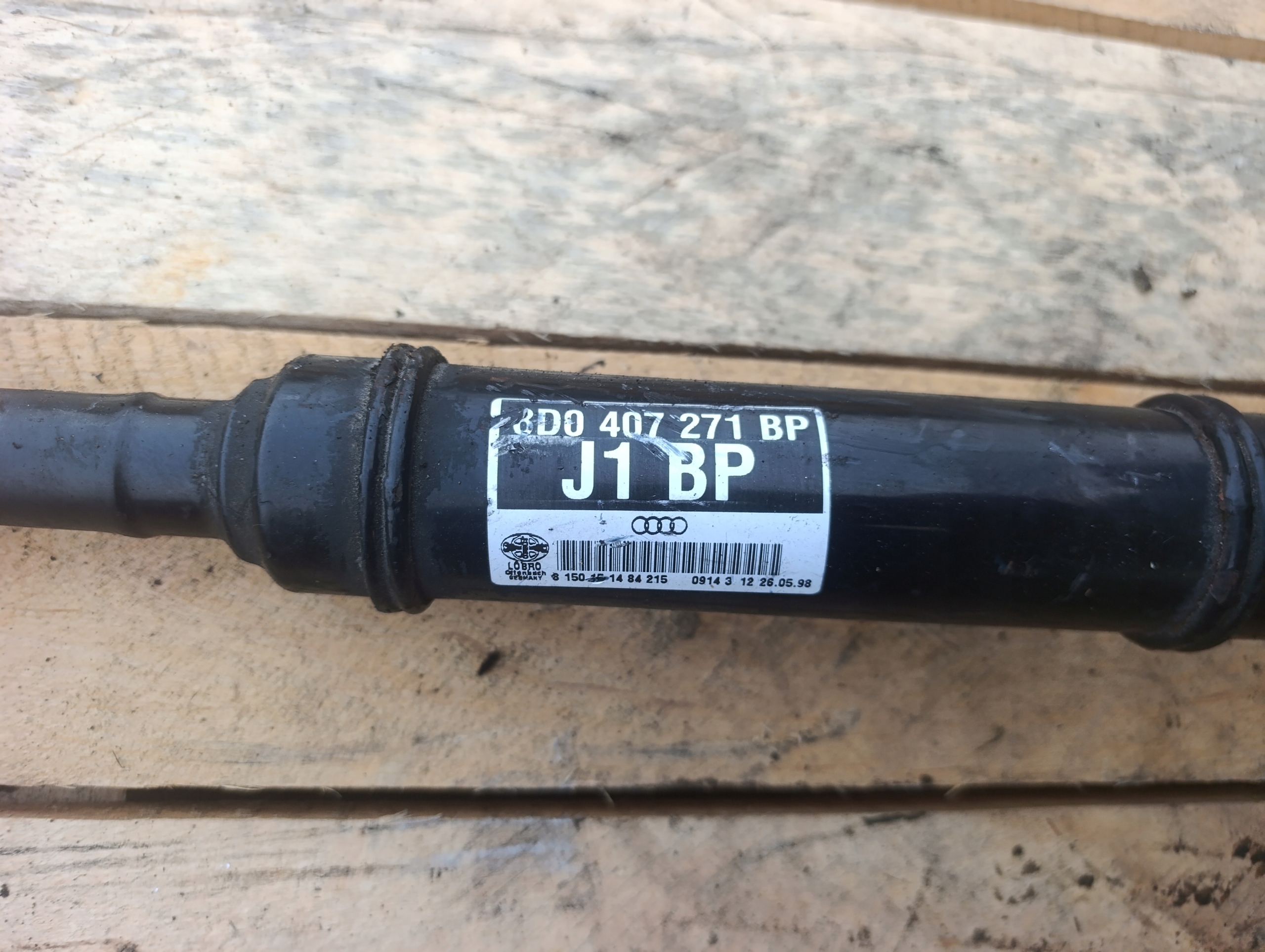 semi-axis napedowa Audi Volkswagen 8D0407271BP