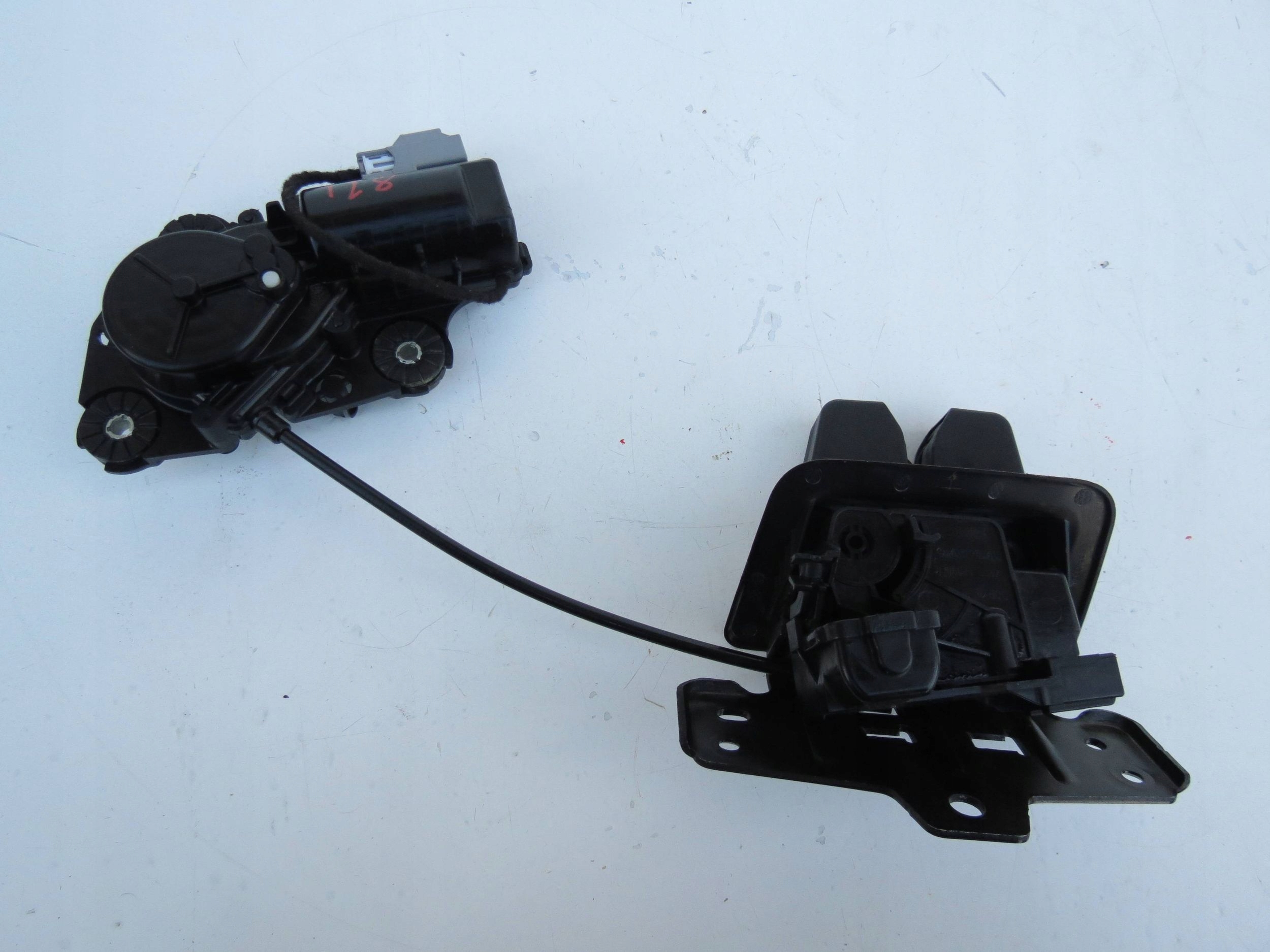 lock boot bonnet VOLVO S90 2.0 31386567