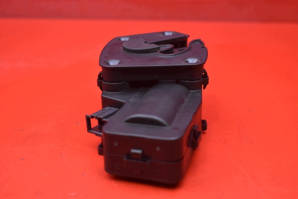 lock windows bonnet boot left 3T0827299B SKODA SUPERB 2 II HB 08-13