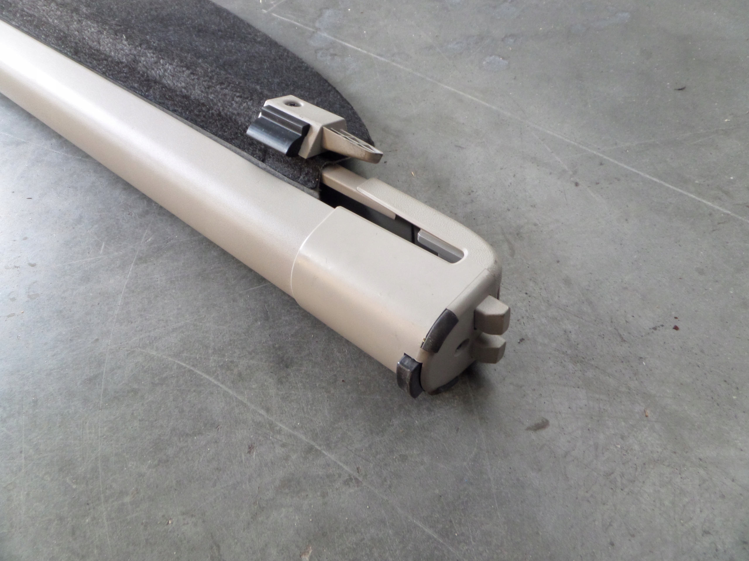 Nissan Qashqai+2 blinds boot jasna