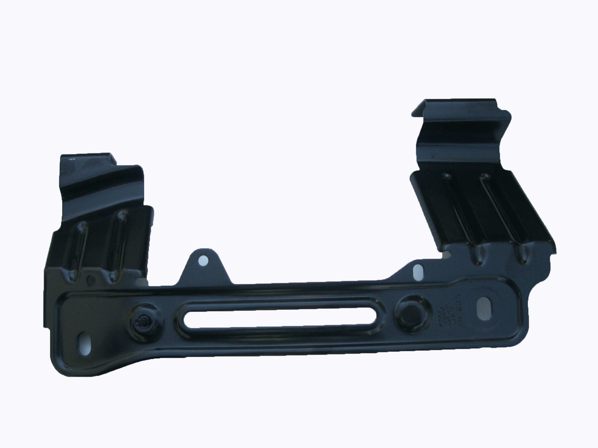 4M8821431 - Кронштейн левого крыла для AUDI Q8 18-20 ASO