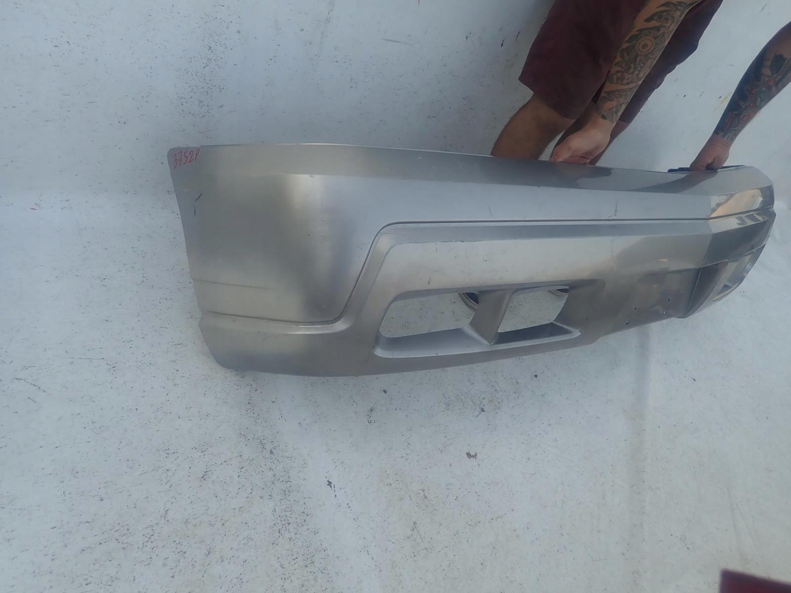 CADILLAC ESCALADE II 2 01-06 bumper front front