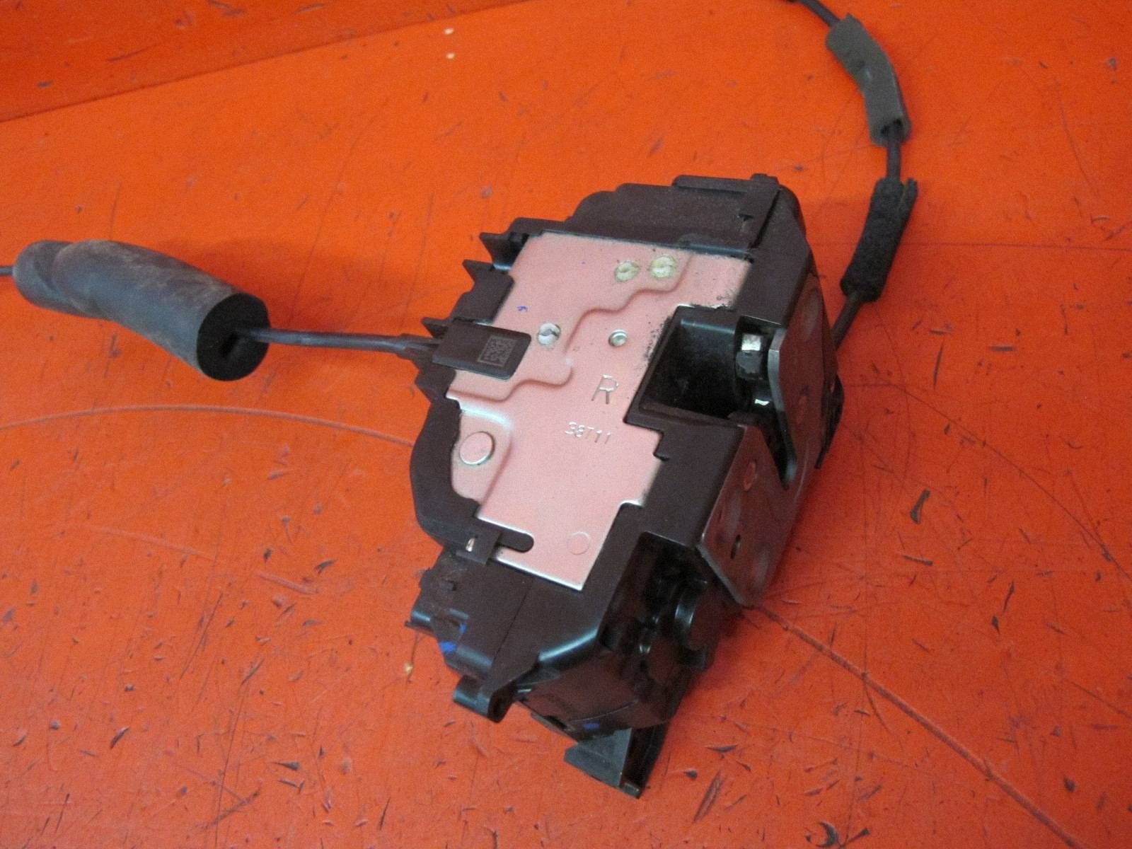 RENAULT MEGANE 3 III COUPE lock door right front 4 PIN 805020003R EUROPA