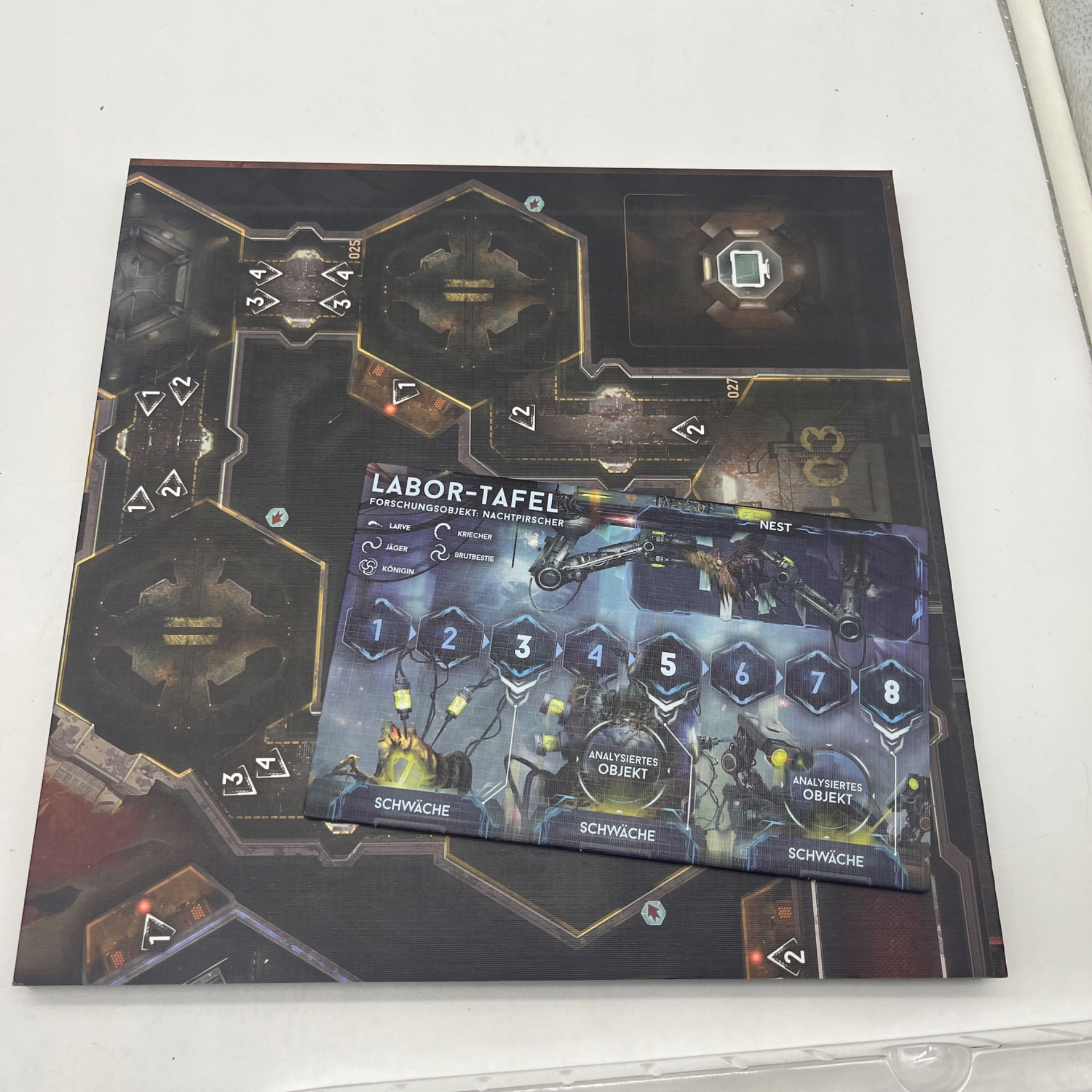 Gra planszowa Nemesis: Lockdown Awaken Realms Minimalna liczba graczy 1