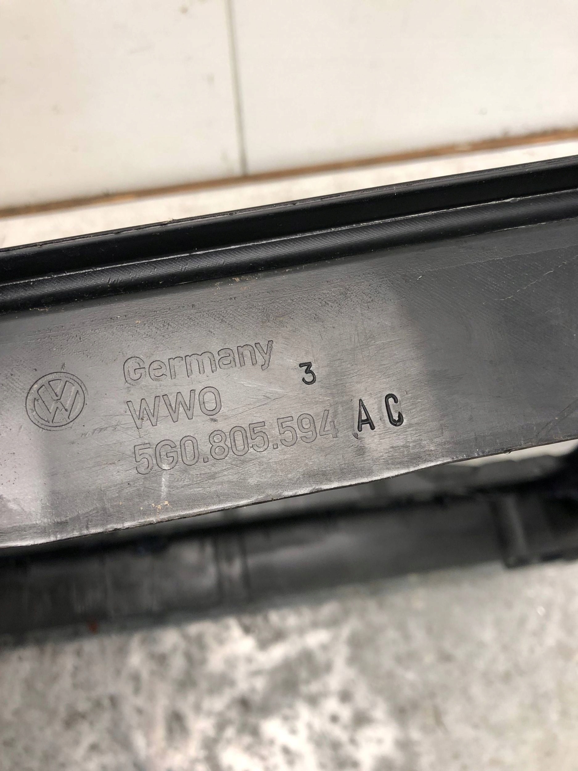 support panel for radiators pillar VW GOLF VII 5G0805594AC