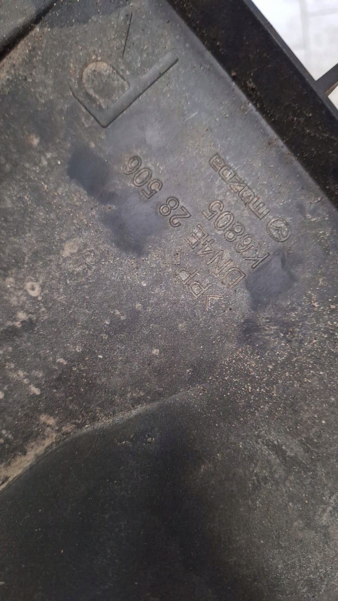 fedél fedél merevítők hátsó MAZDA MX30 MX-30 DN4E28506 DN4E28556