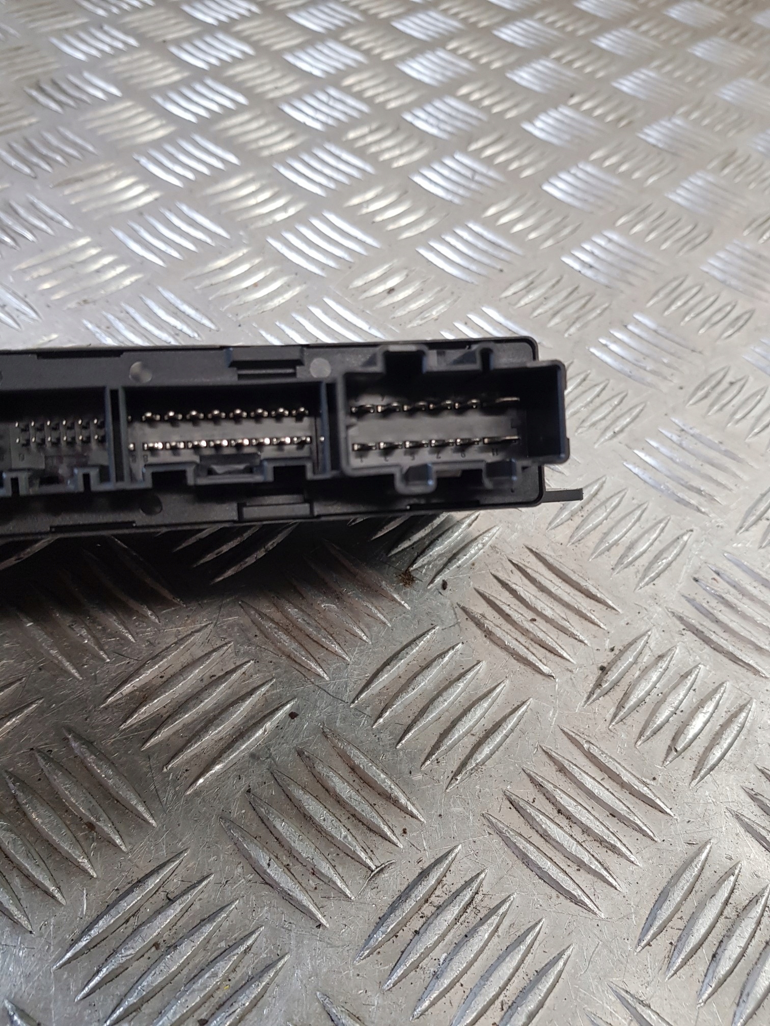 Unité commande confort 8E0959433AD AUDI A4 B6 02R