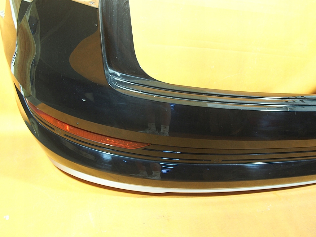 Audi E-Tron 55 4KE 25KM Zderzak TYŁ PDC Kompletny LY9T 4KE807067 Producent części Audi OE