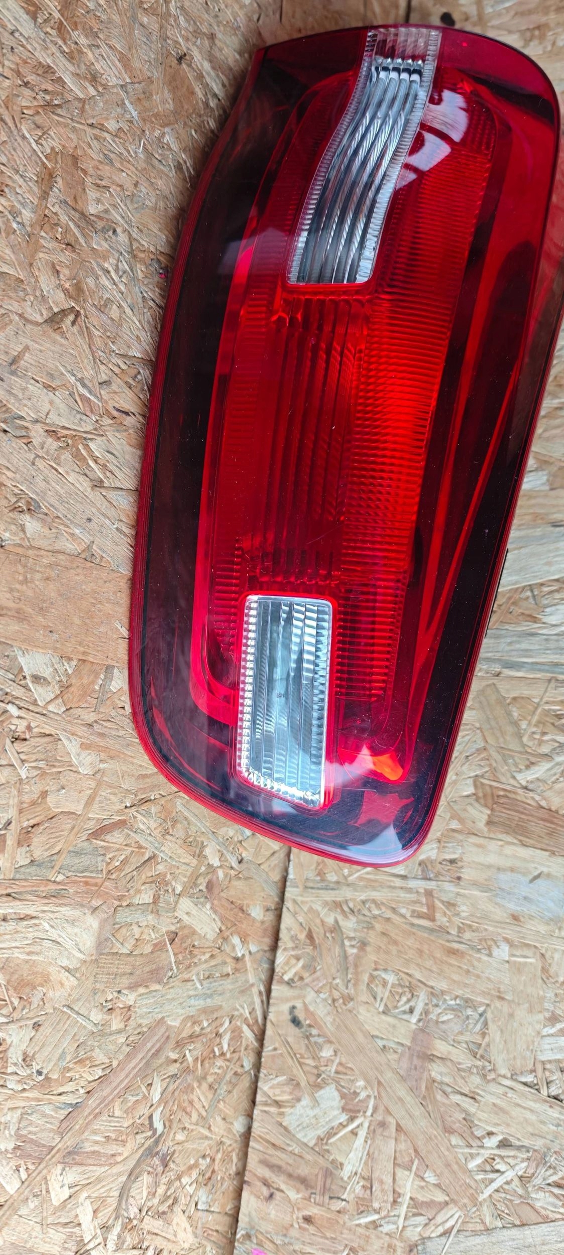 light rear rear part side left Citroen C4 II Picasso 9676120780