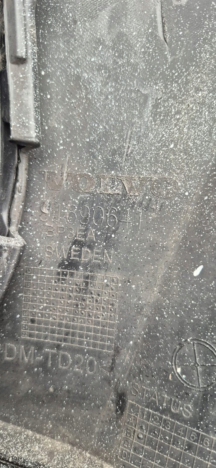 VOLVO XC90 II 15- bumper front front grill SPR 31690641